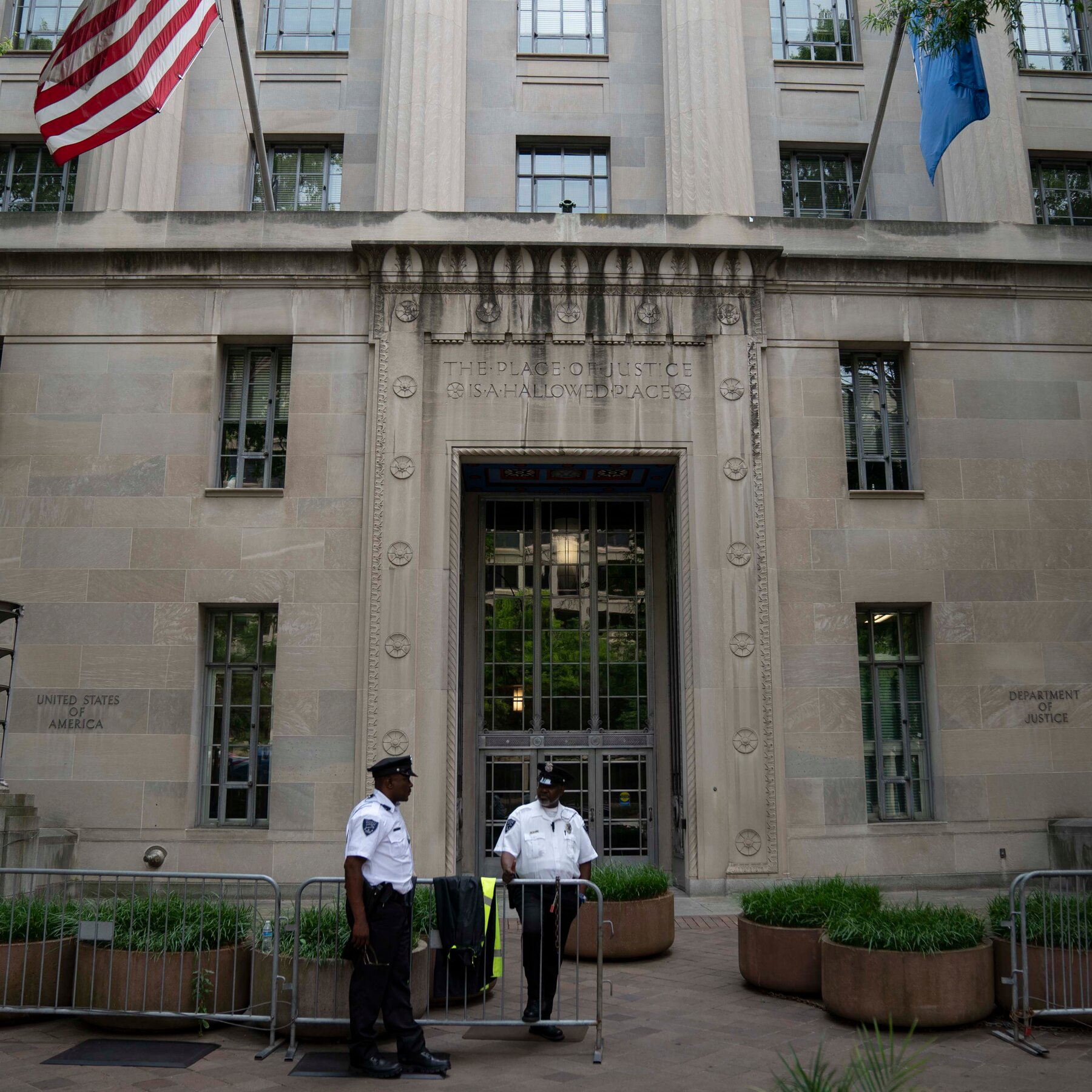 Justice Dept. Accuses Top Immigration Lawyer of Failing to Follow Orders