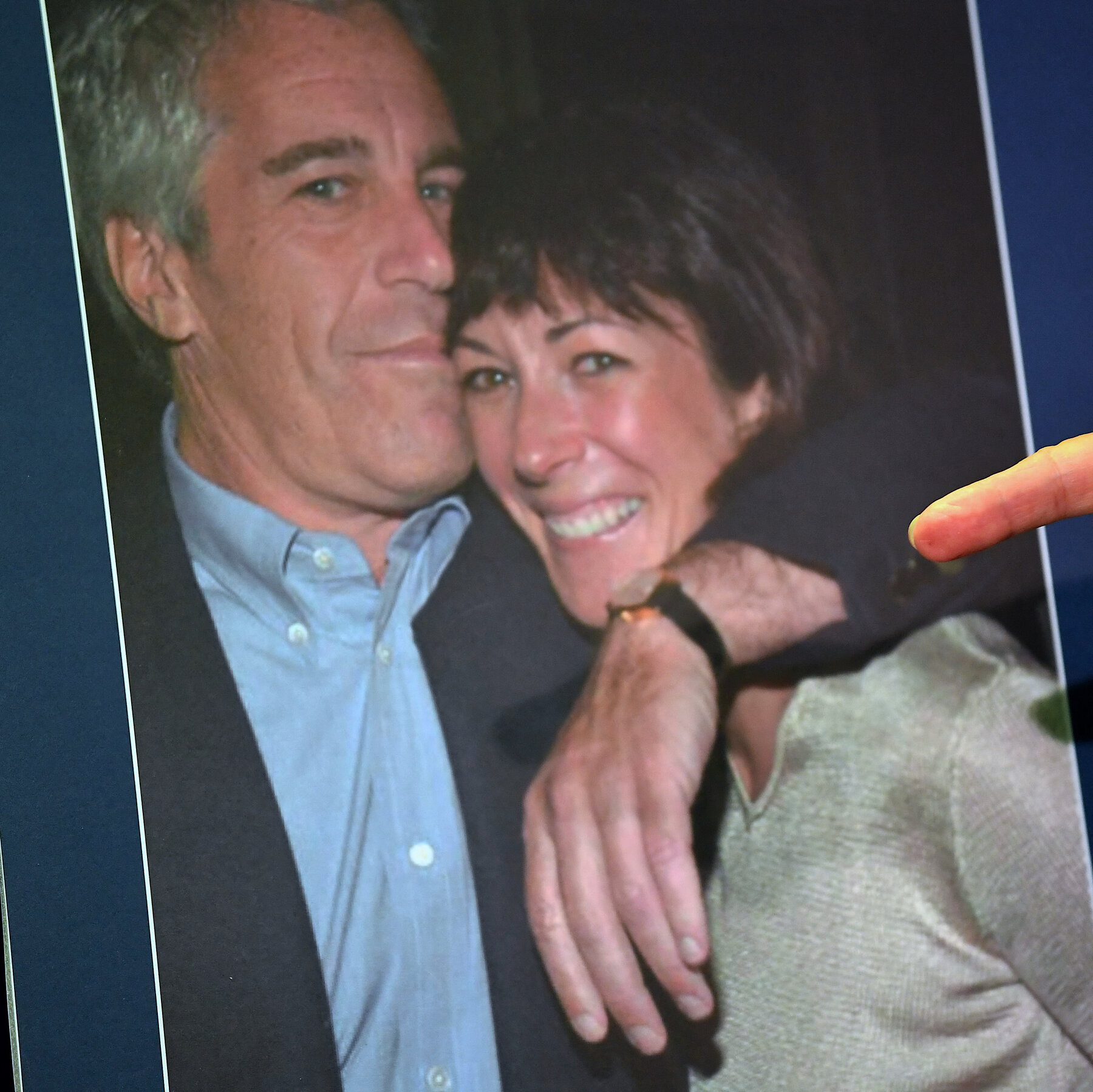 Justice Dept. Asks Manhattan Court to Unseal Epstein Grand Jury Testimony