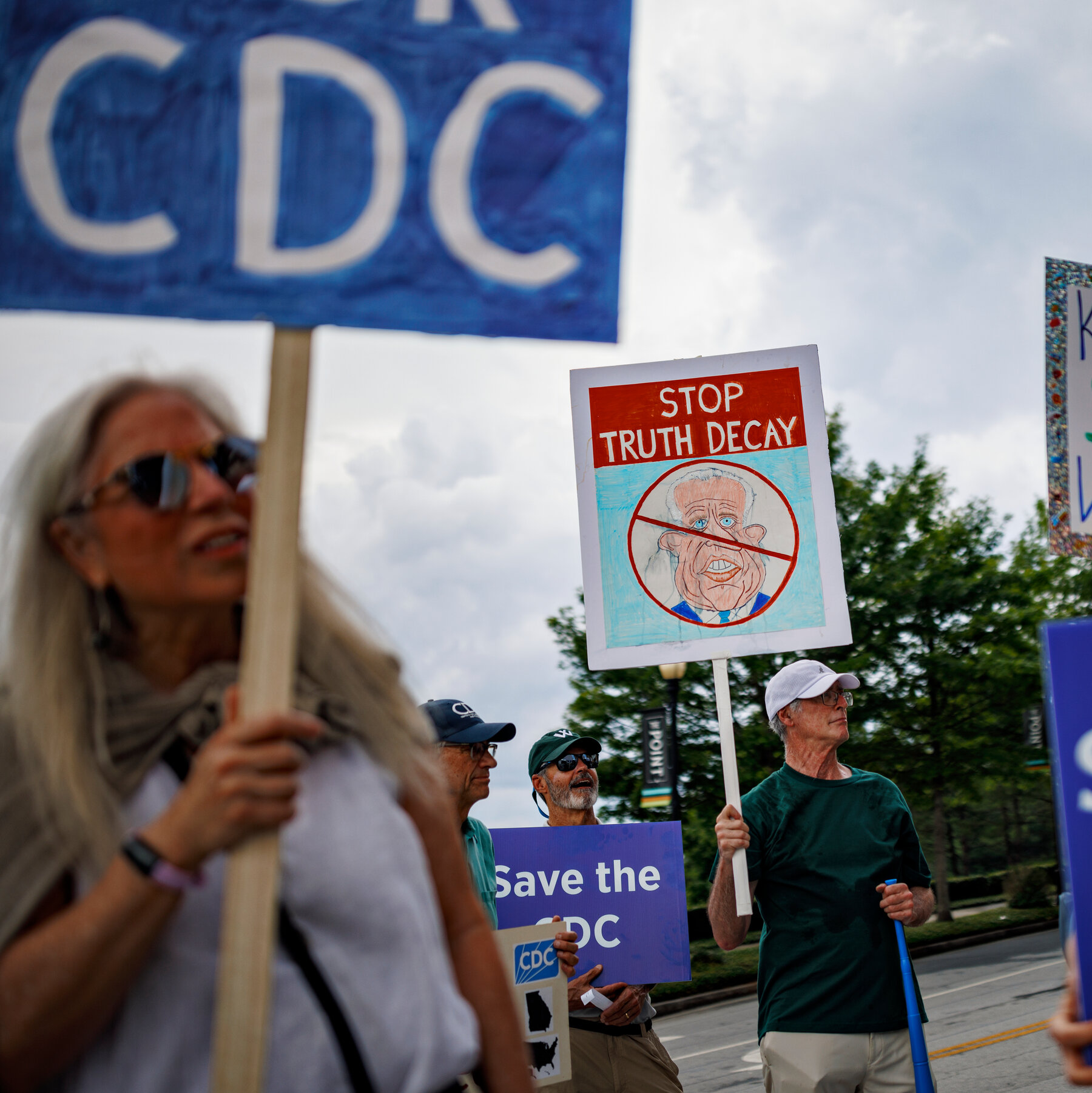 Kennedy Adds Five New Members to Vaccine Committee