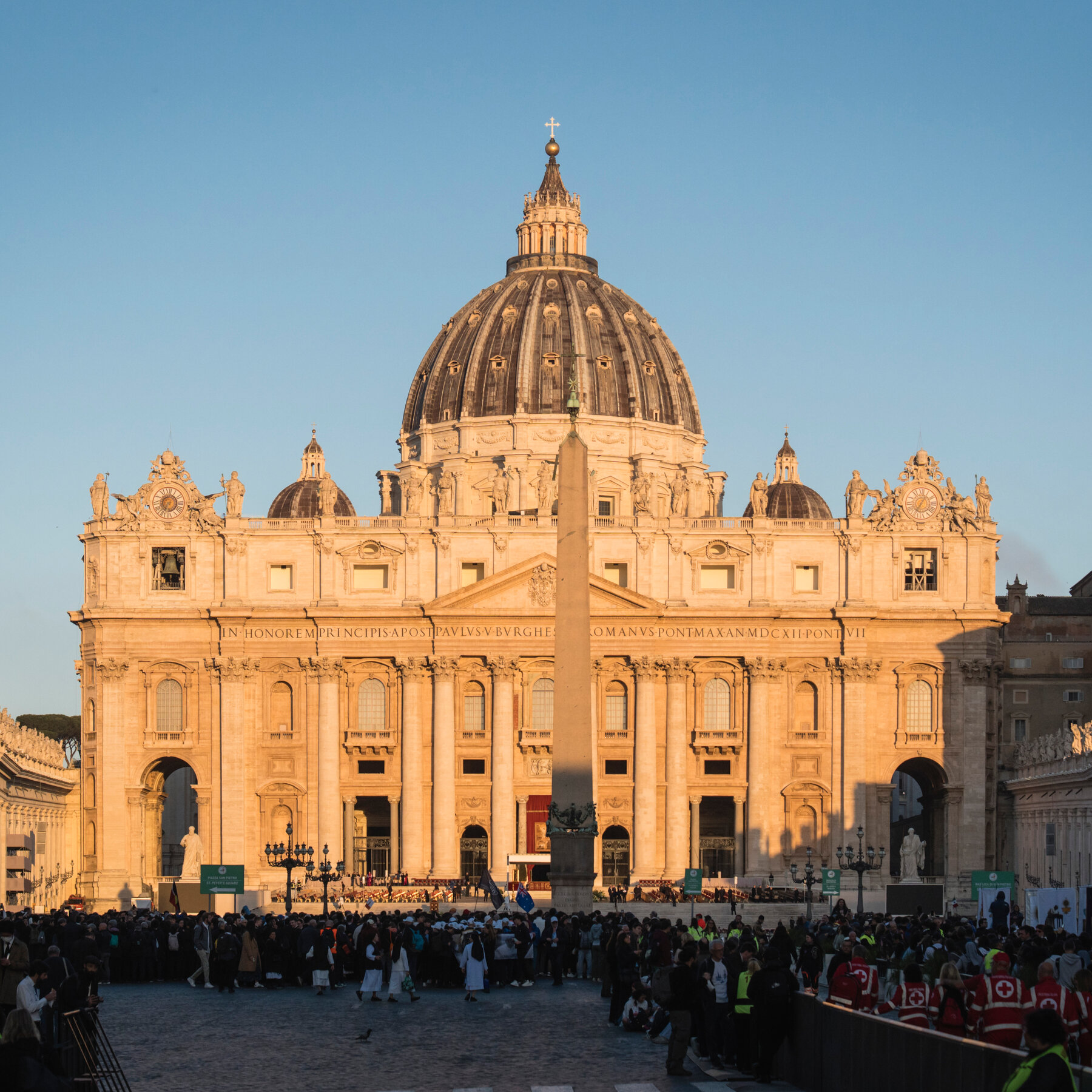 Latest Updates: Mourners Bid Solemn Farewell to Pope Francis