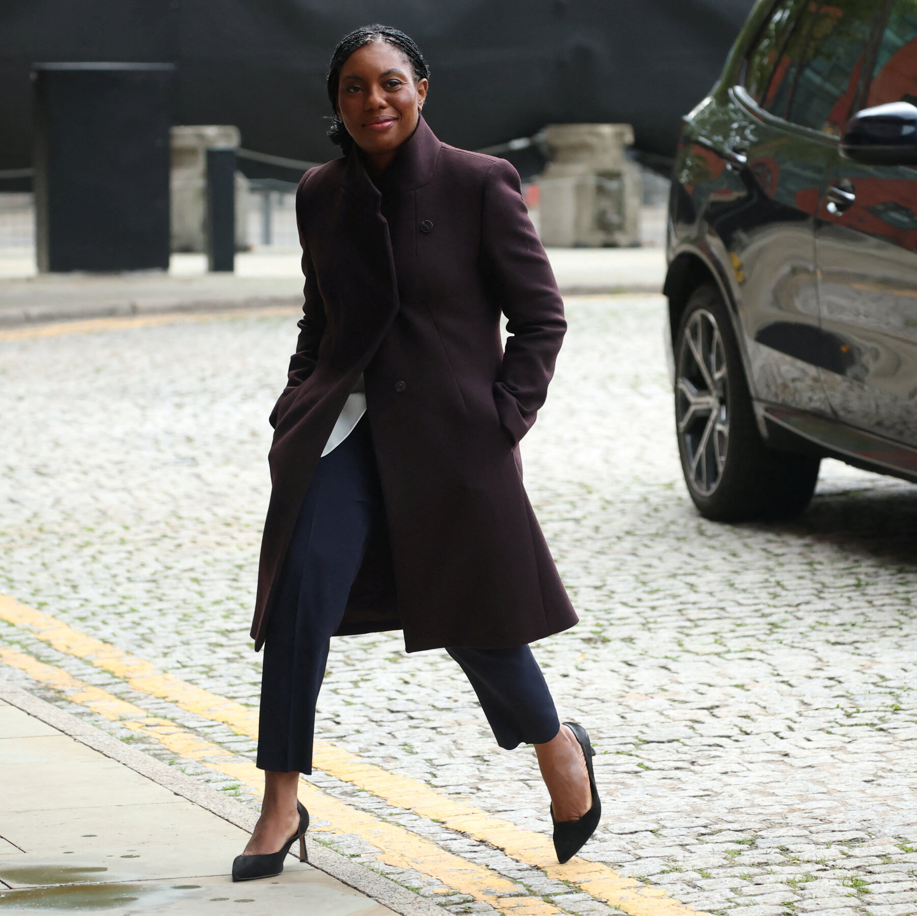 Leader of U.K. Conservatives Vows to Deport 150,000 People a Year