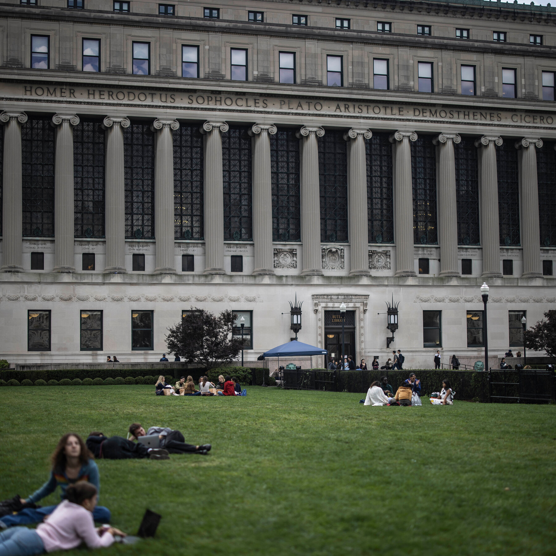 Legal Experts Question Trump’s Authority to Cancel Columbia’s Funding