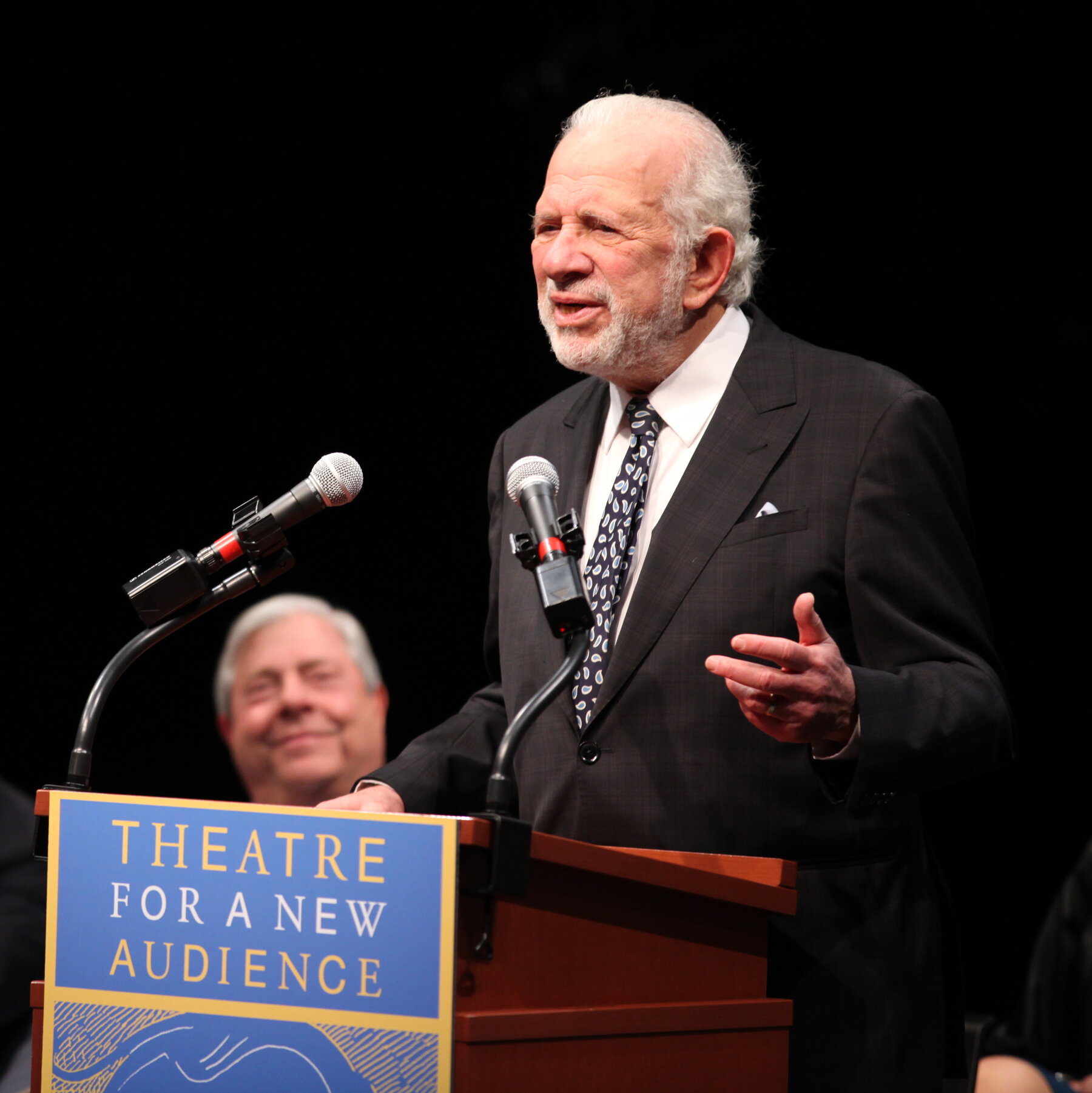 Leonard Polonsky, Philanthropist Who Supported the Arts, Dies at 97