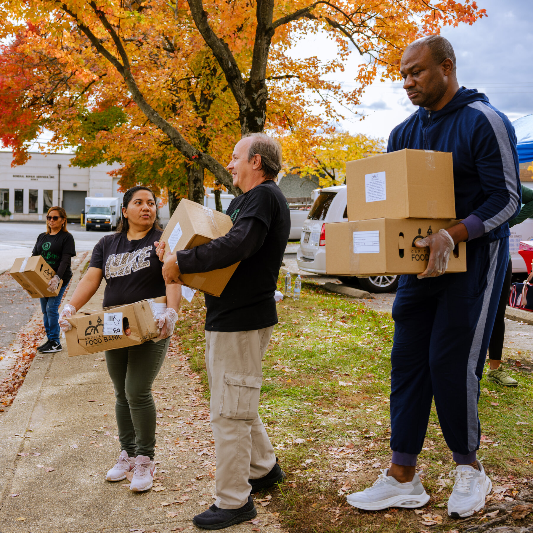 Lines at the Food Pantry, Billionaires at the White House