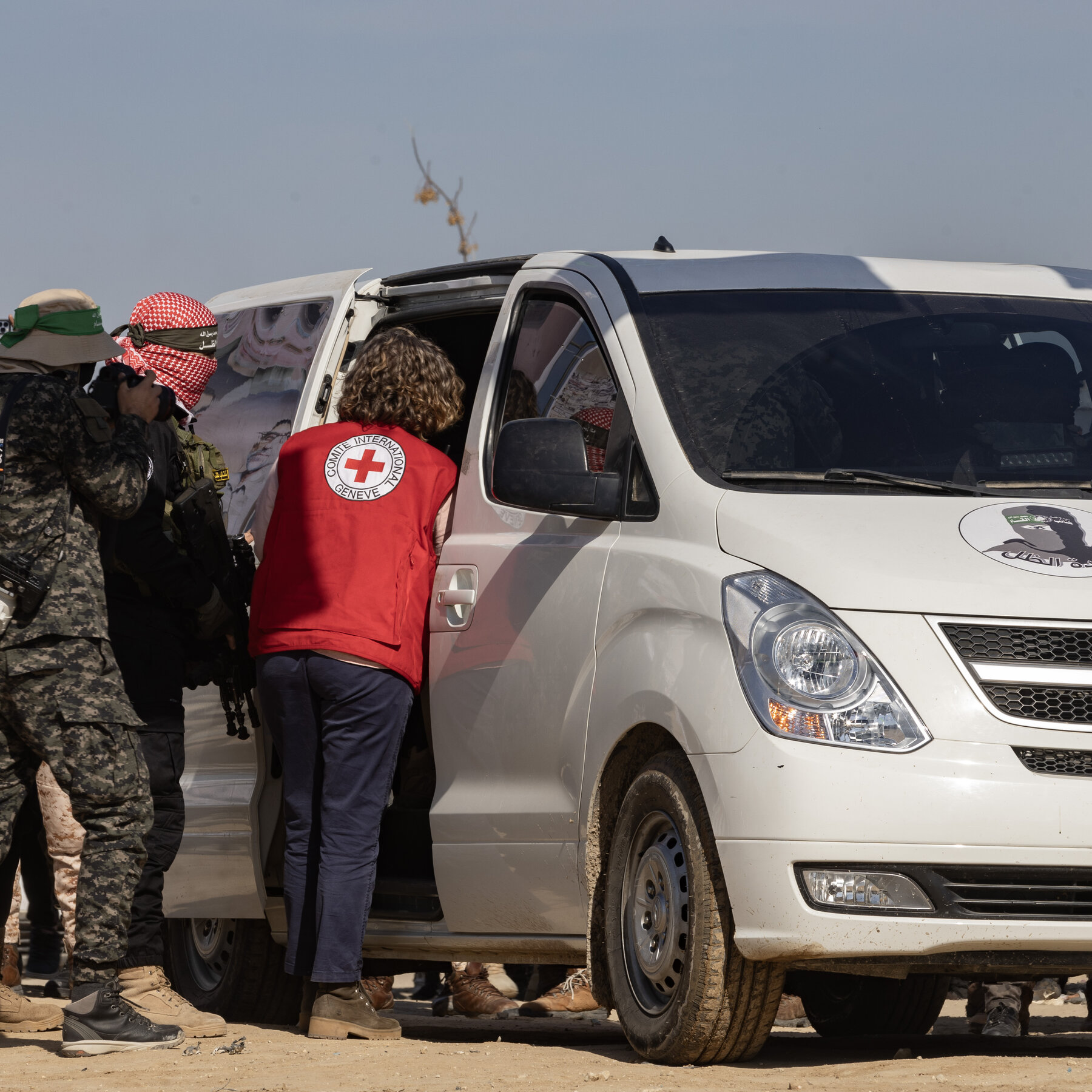 Live Updates: Israel and Hamas Finish 6th Exchange of Hostages for Prisoners