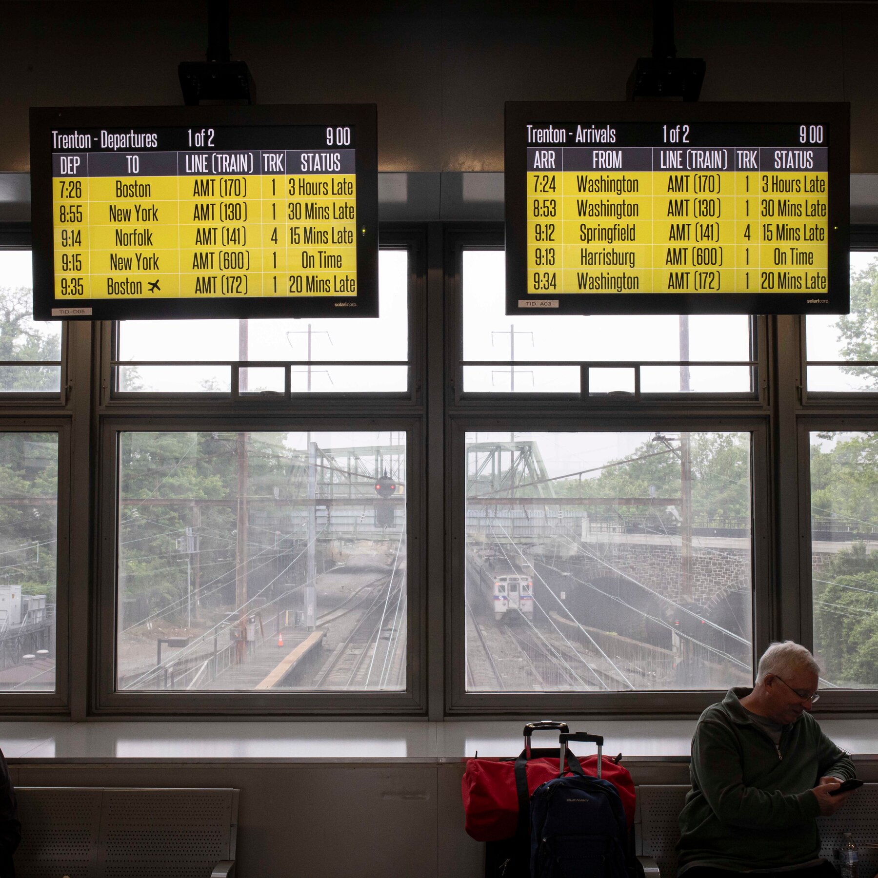 Live Updates: New Jersey Transit Strike Leaves Commuters Searching for Rides