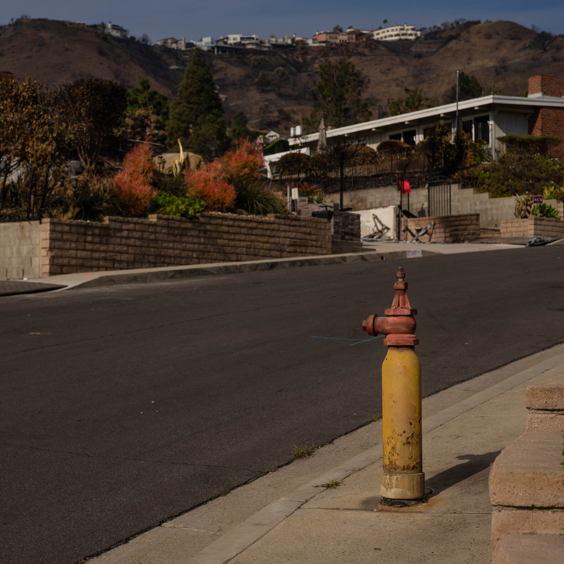 Los Angeles Had Substandard Hydrants Near Devastating Fire’s Starting Point