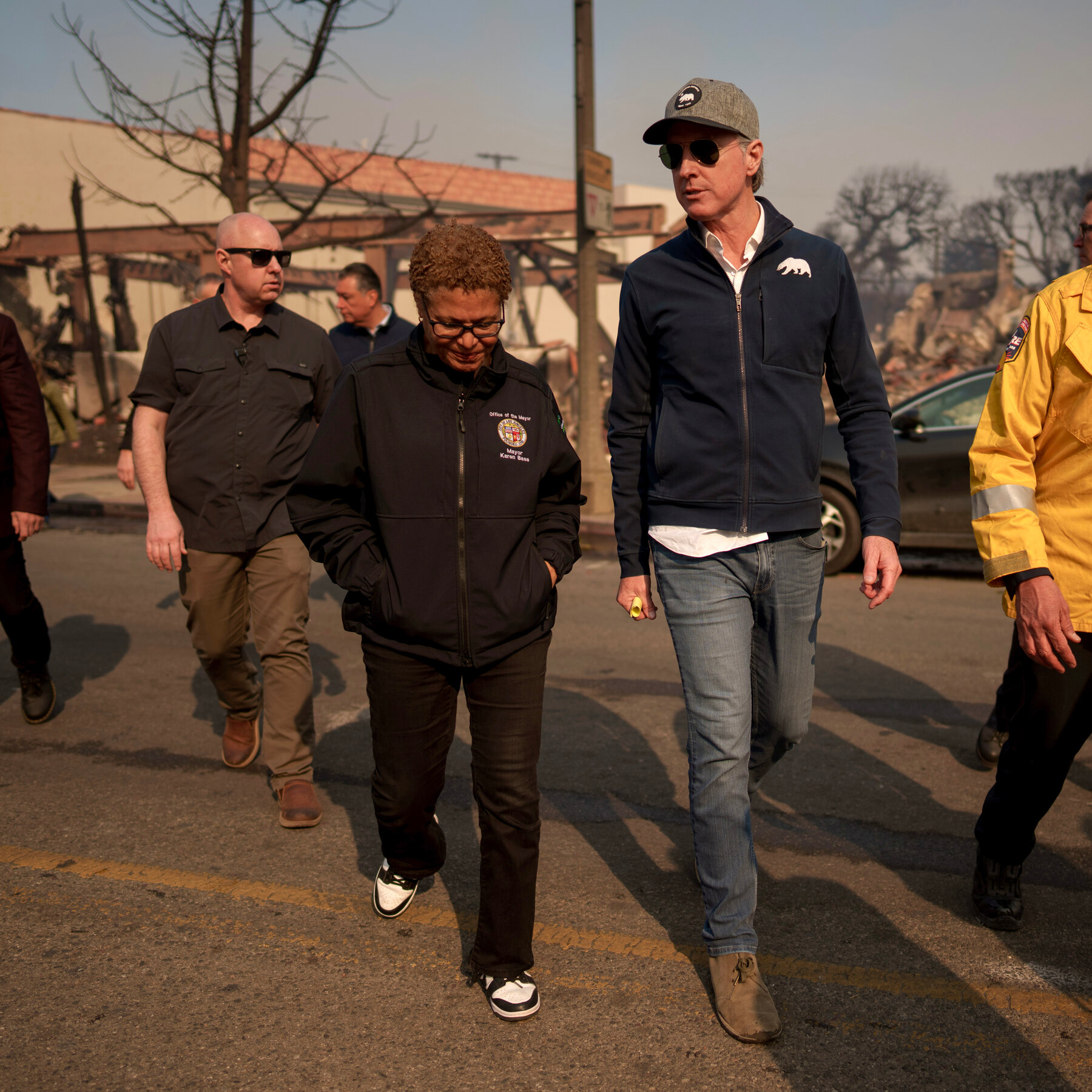 Los Angeles Mayor Karen Bass Dismisses Criticism of City’s Wildfire Response