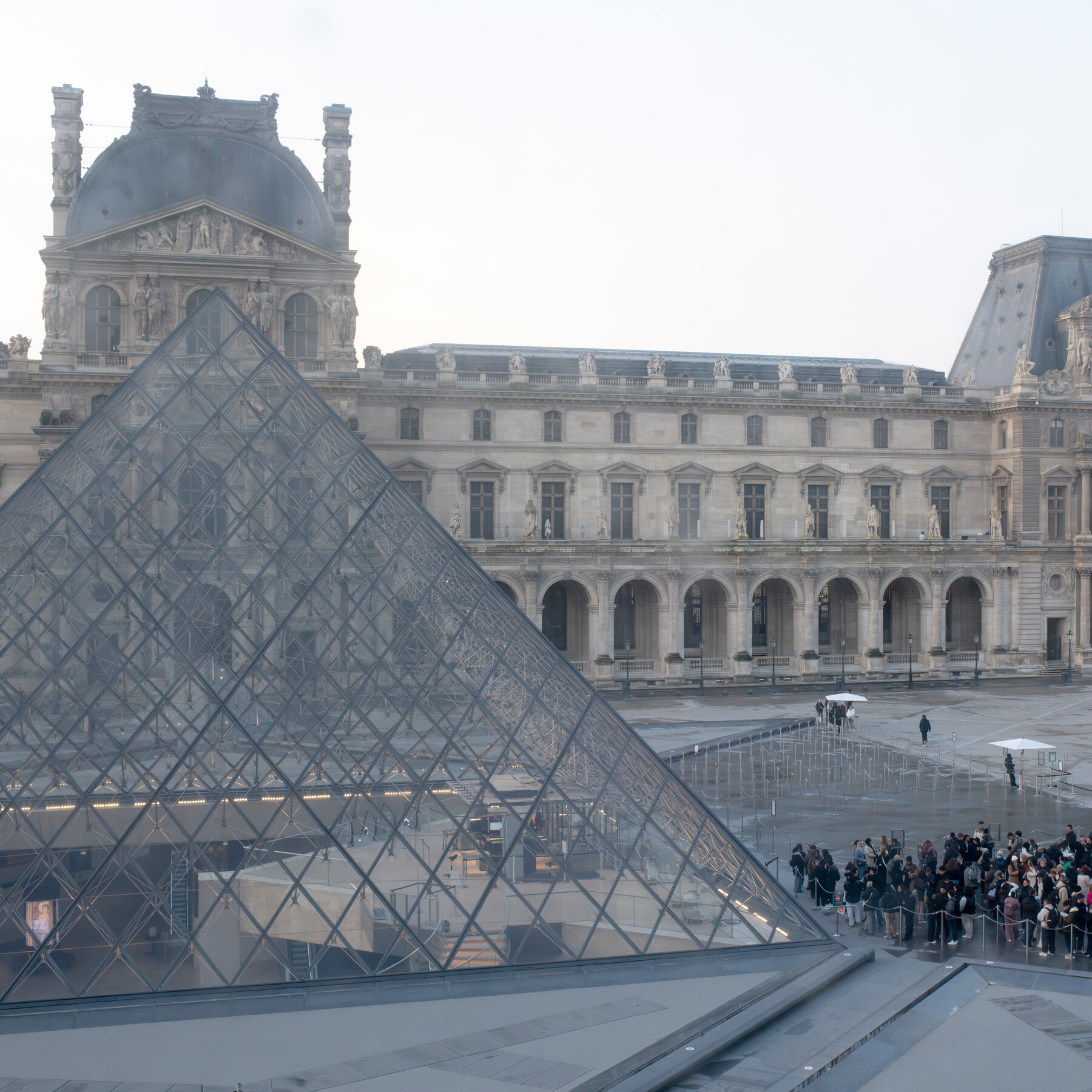 Louvre Raising Ticket Prices for Non-European Visitors
