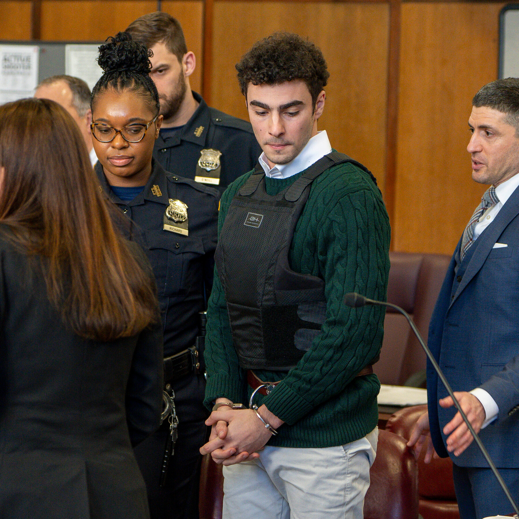 Luigi Mangione Pleads Not Guilty as US Seeks Death Penalty