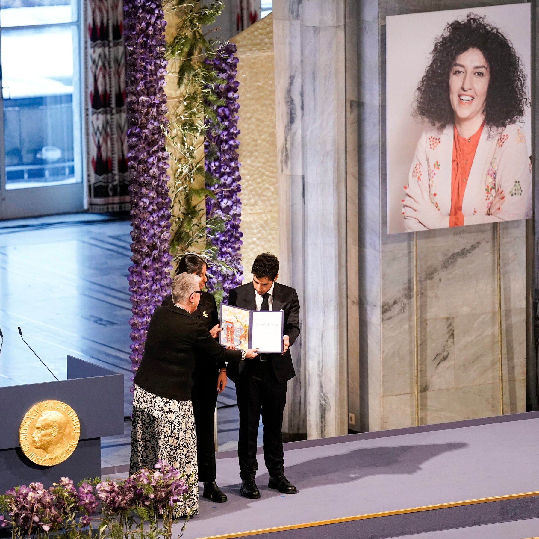 Machado’s Peace Prize Is Latest Nobel Honor for Female Democracy Campaigners