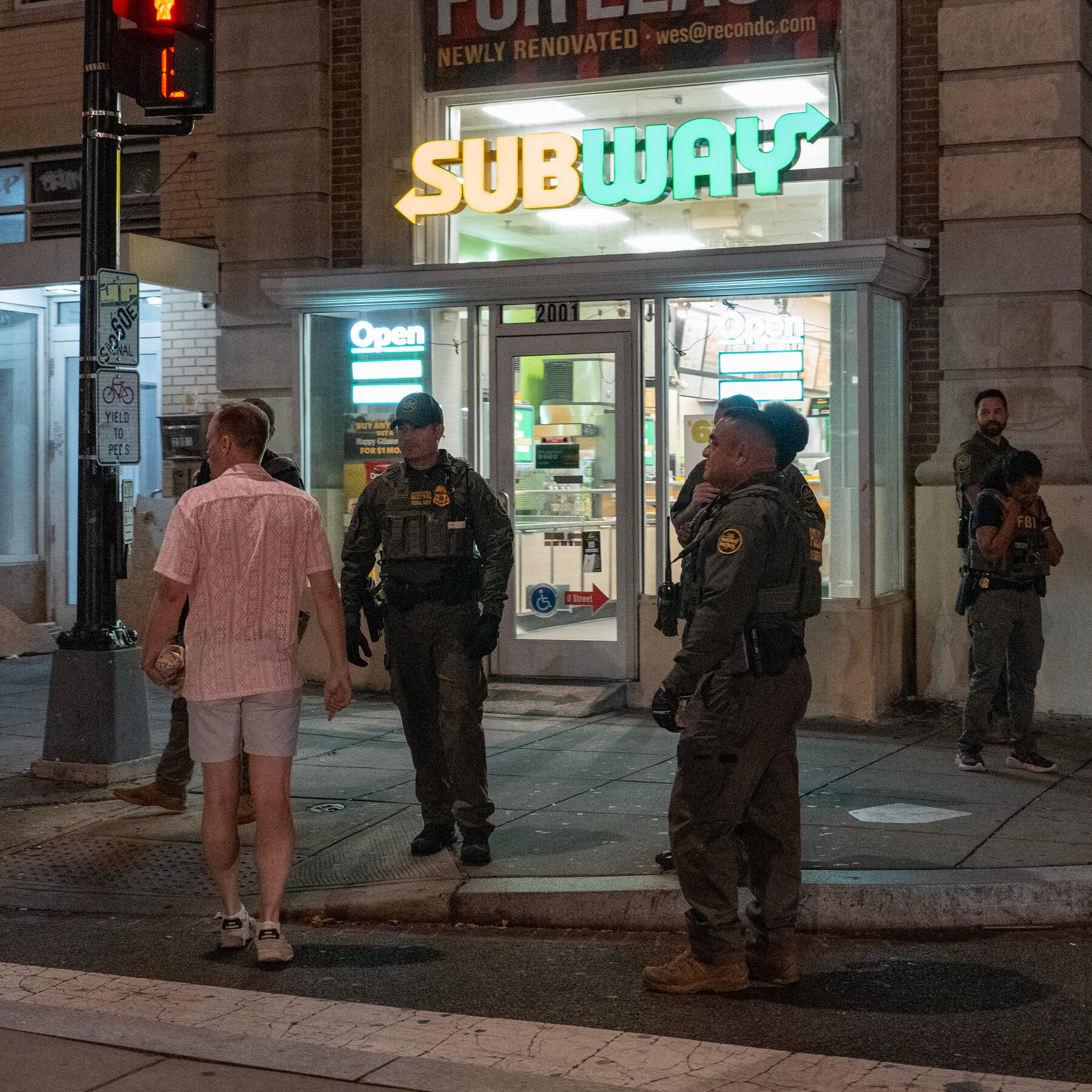 Man Charged With Assaulting Federal Agent With Sandwich in D.C.