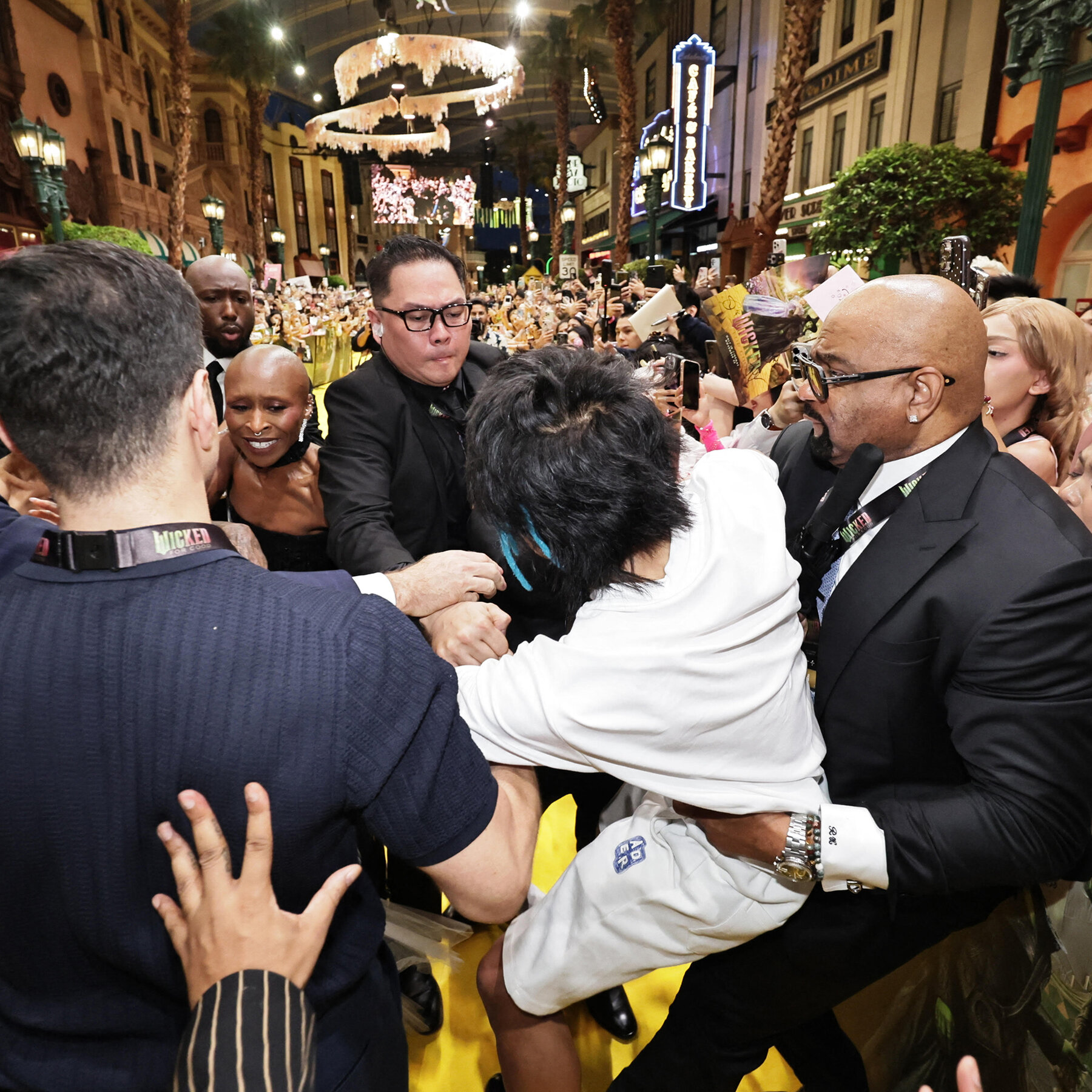 Man Who Rushed Ariana Grande in Singapore Gets 9 Days in Jail