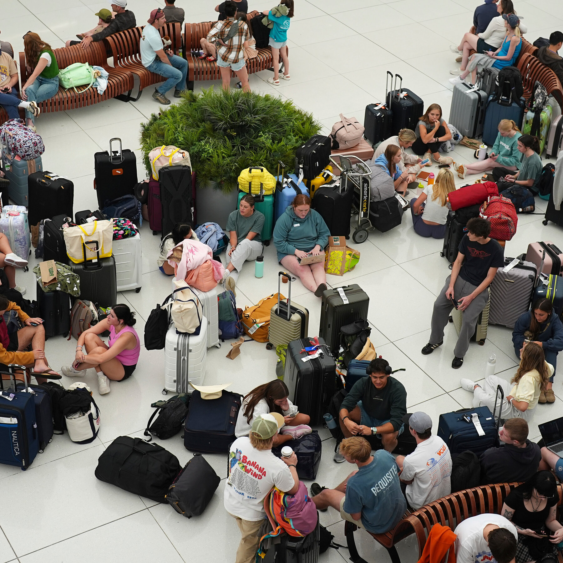 Memorial Day Storms Cause Delays for Holiday Travelers