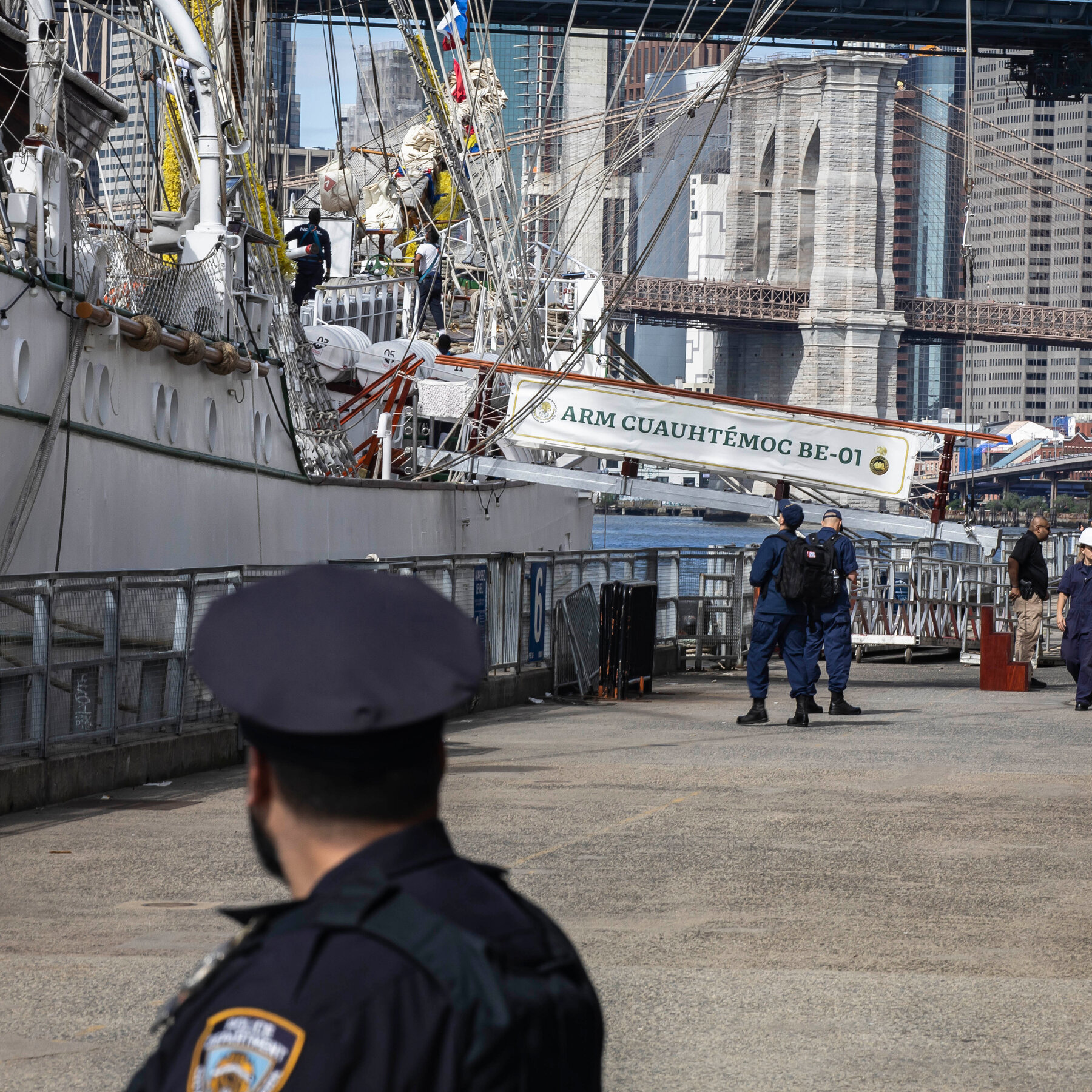 Mexican Ship in Fatal Crash Accelerated Before Hitting Brooklyn Bridge