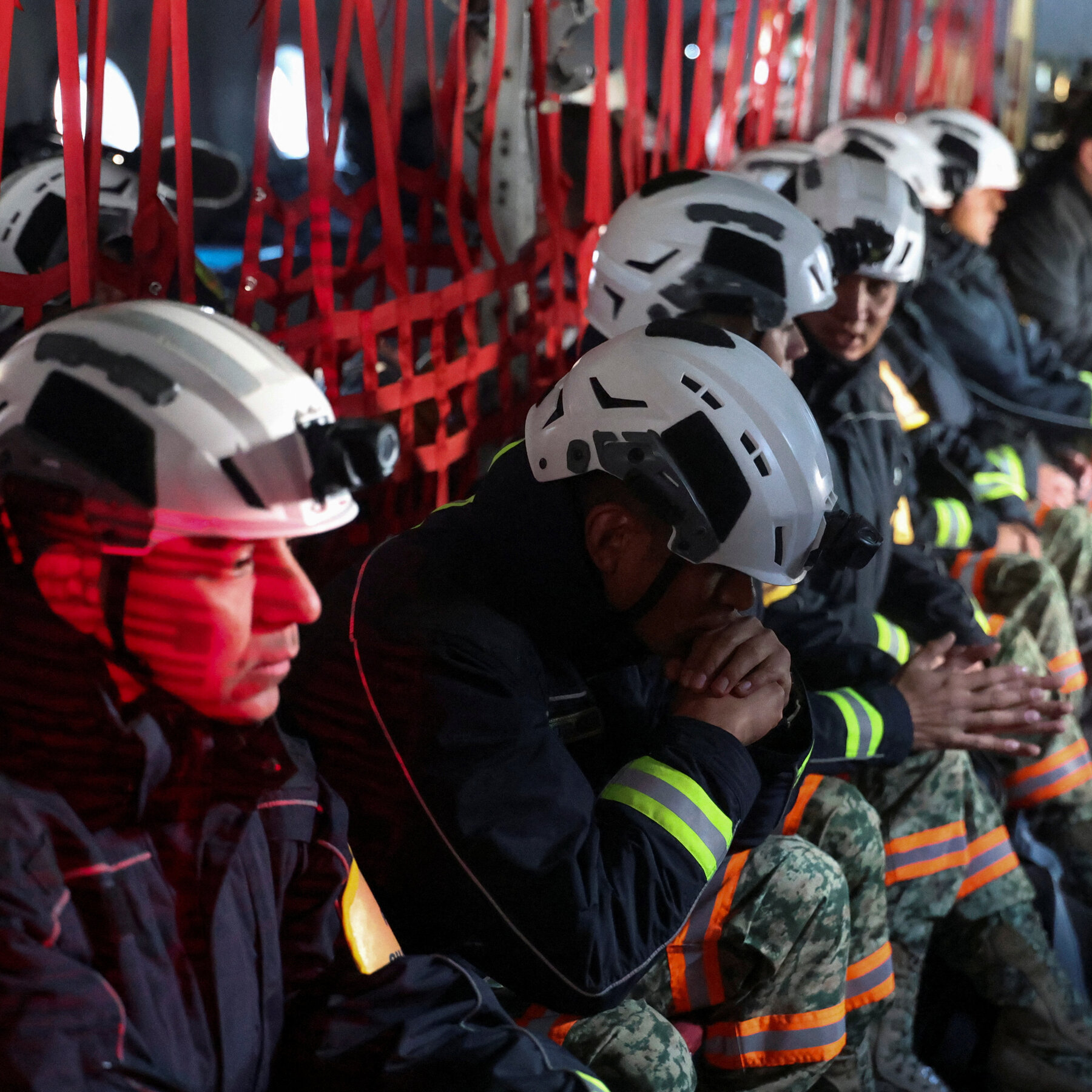 Mexico and Canada Are Sending Firefighters to California to Help Put Out Wildfires