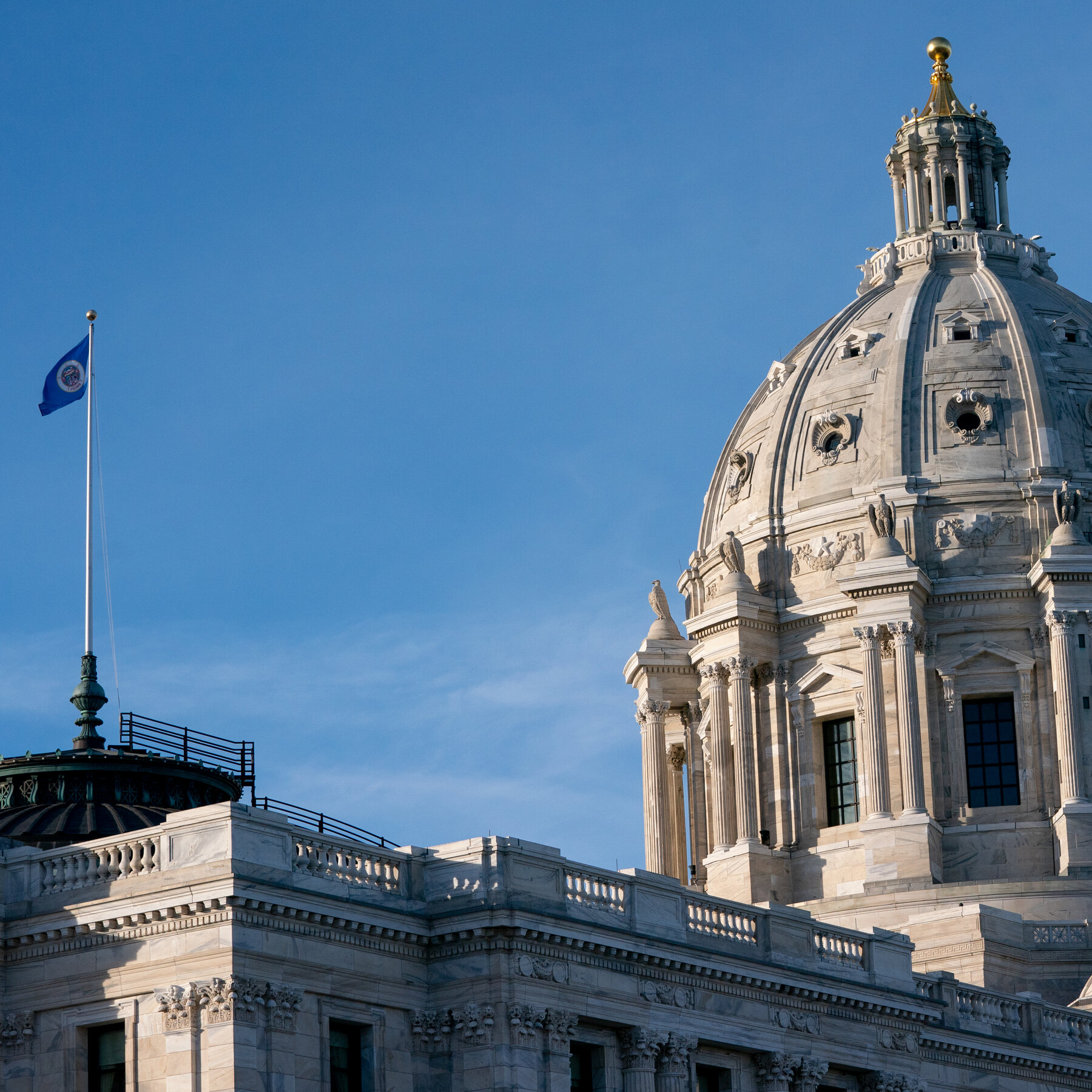 Minnesota Lawmaker Tried to Meet With Underage Prostitute, Police Say