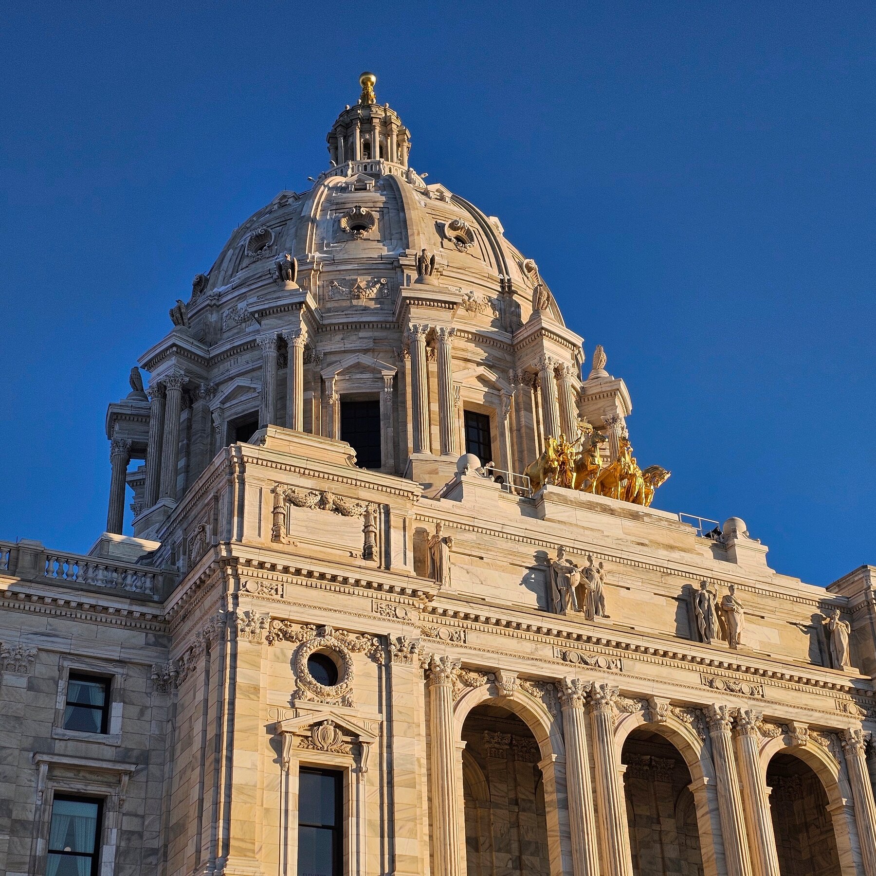 Minnesota’s Legislative Session Opens Chaotically as House Democrats Boycott