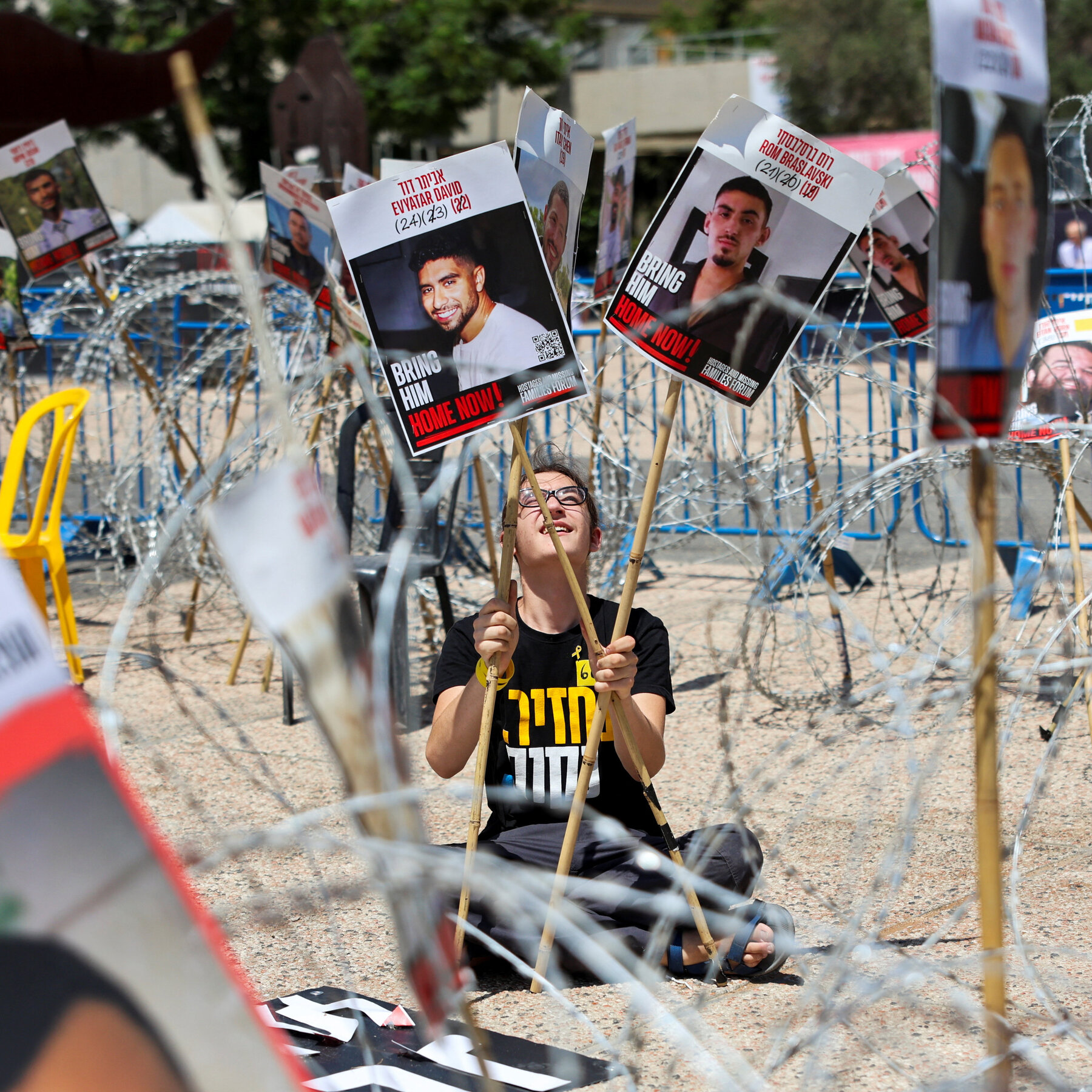 Monday Briefing: An ‘All or Nothing’ Gaza Deal