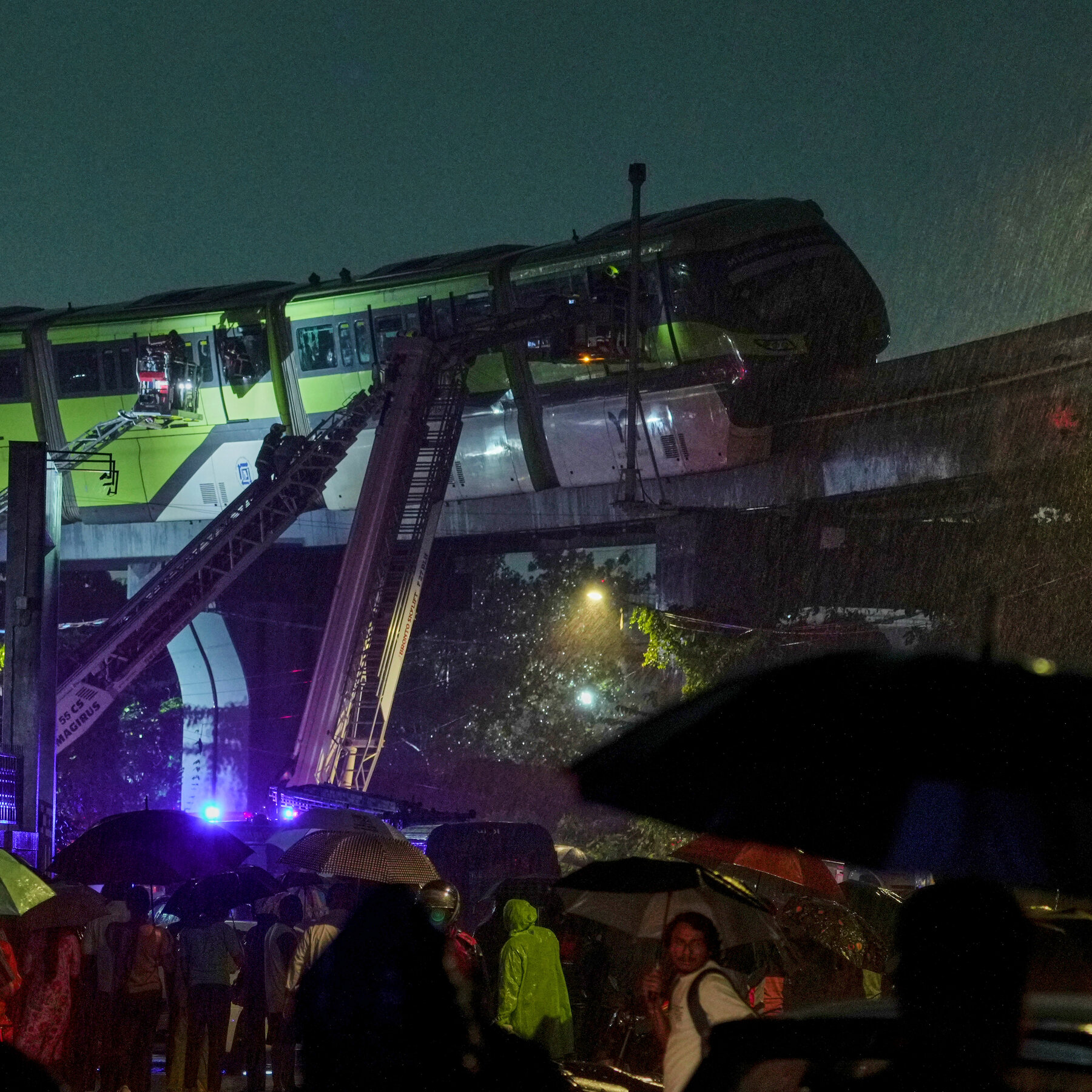 Monsoon Rains Bring Mumbai to a Standstill