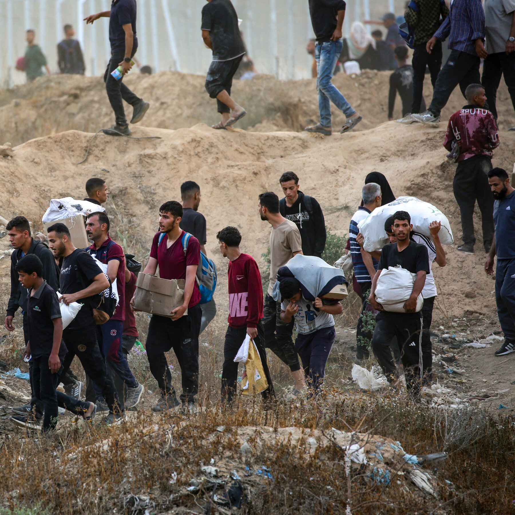 More Chaos Plagues New Gaza Aid System