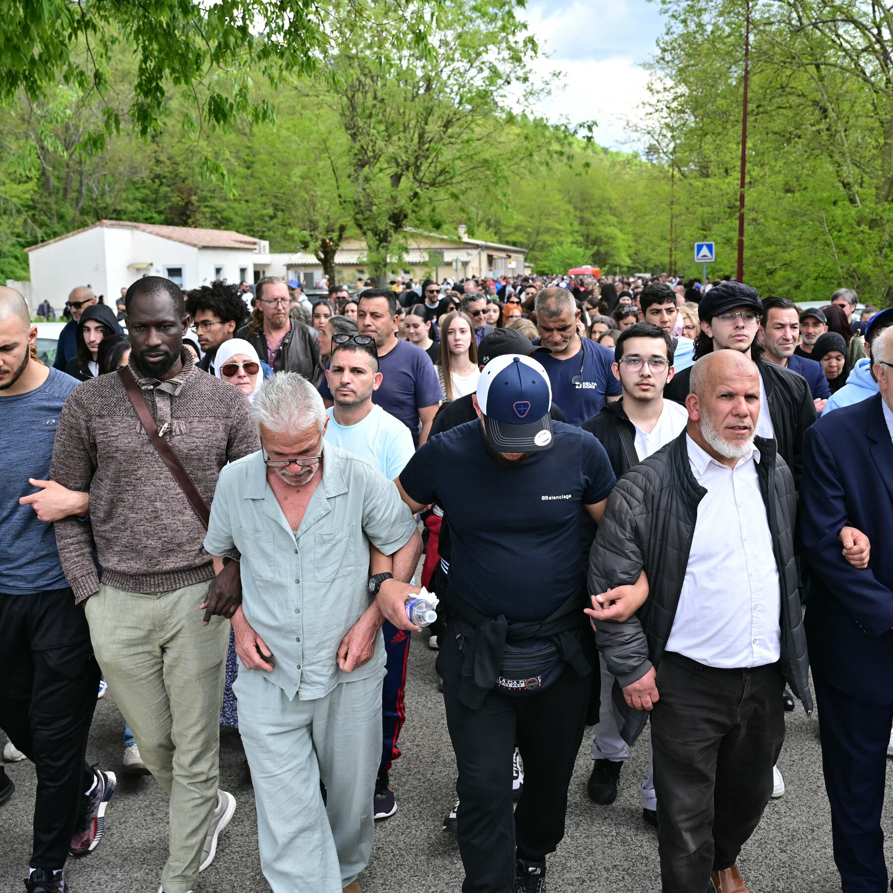 Mosque Killing Puts French View of Muslims Under Scrutiny