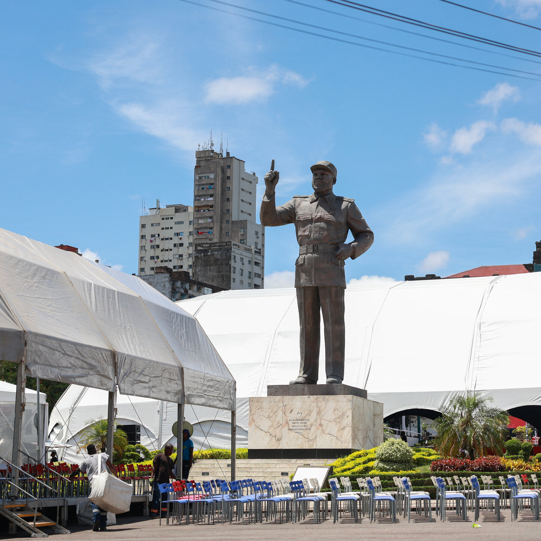 Mozambique at a Crossroads as New President is Sworn In