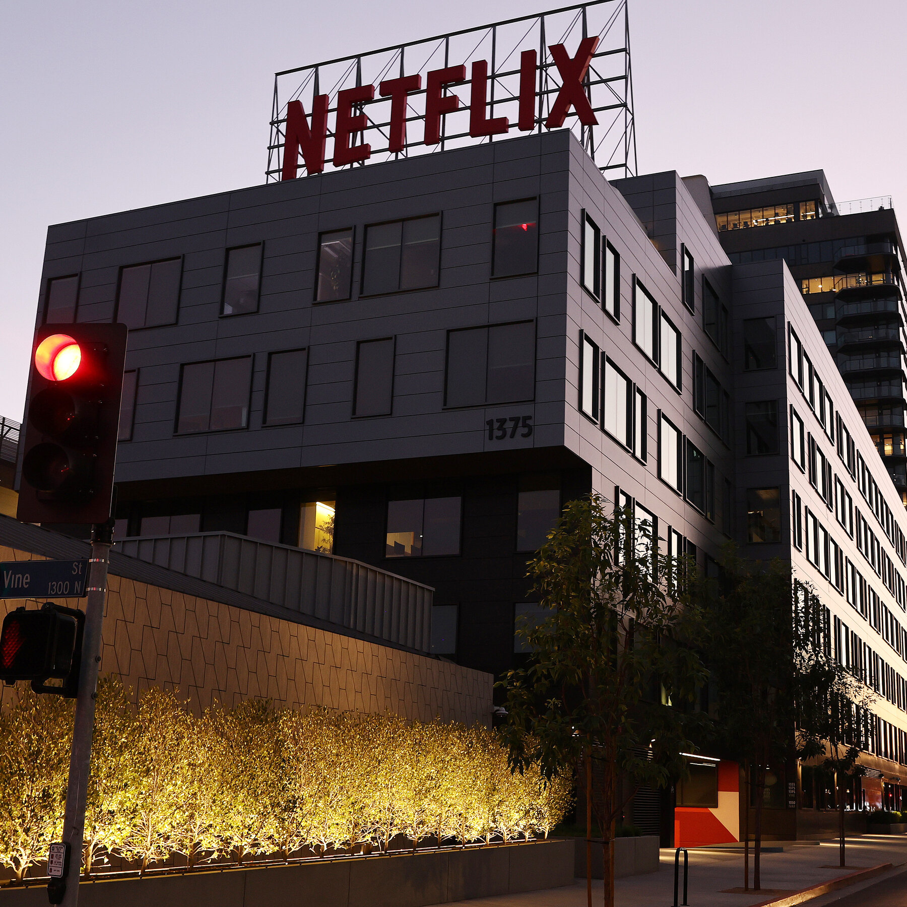 Netflix’s Net Income Leaps to $3.1 Billion