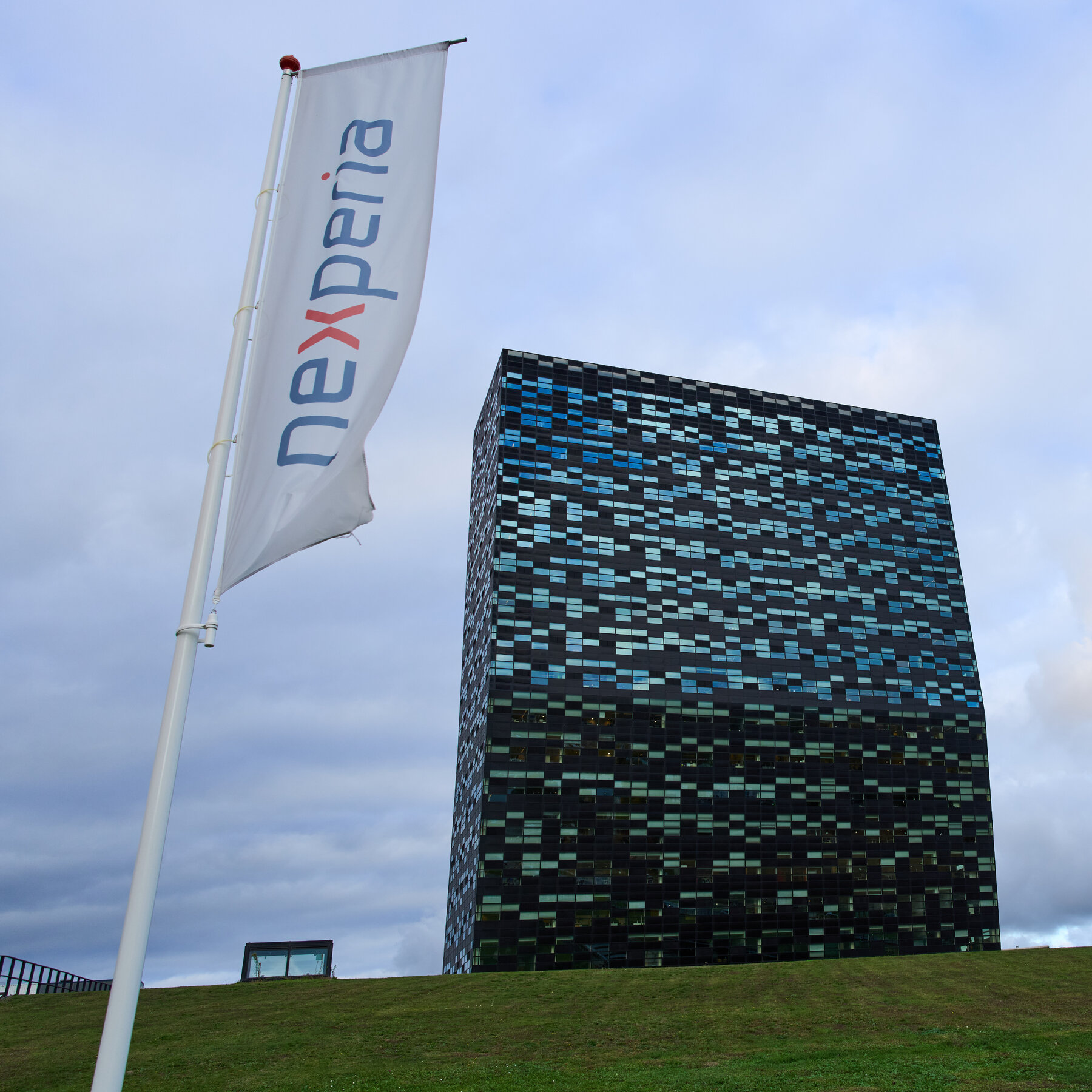 Netherlands Hands Back Control of Chinese-Owned Chipmaker Nexperia