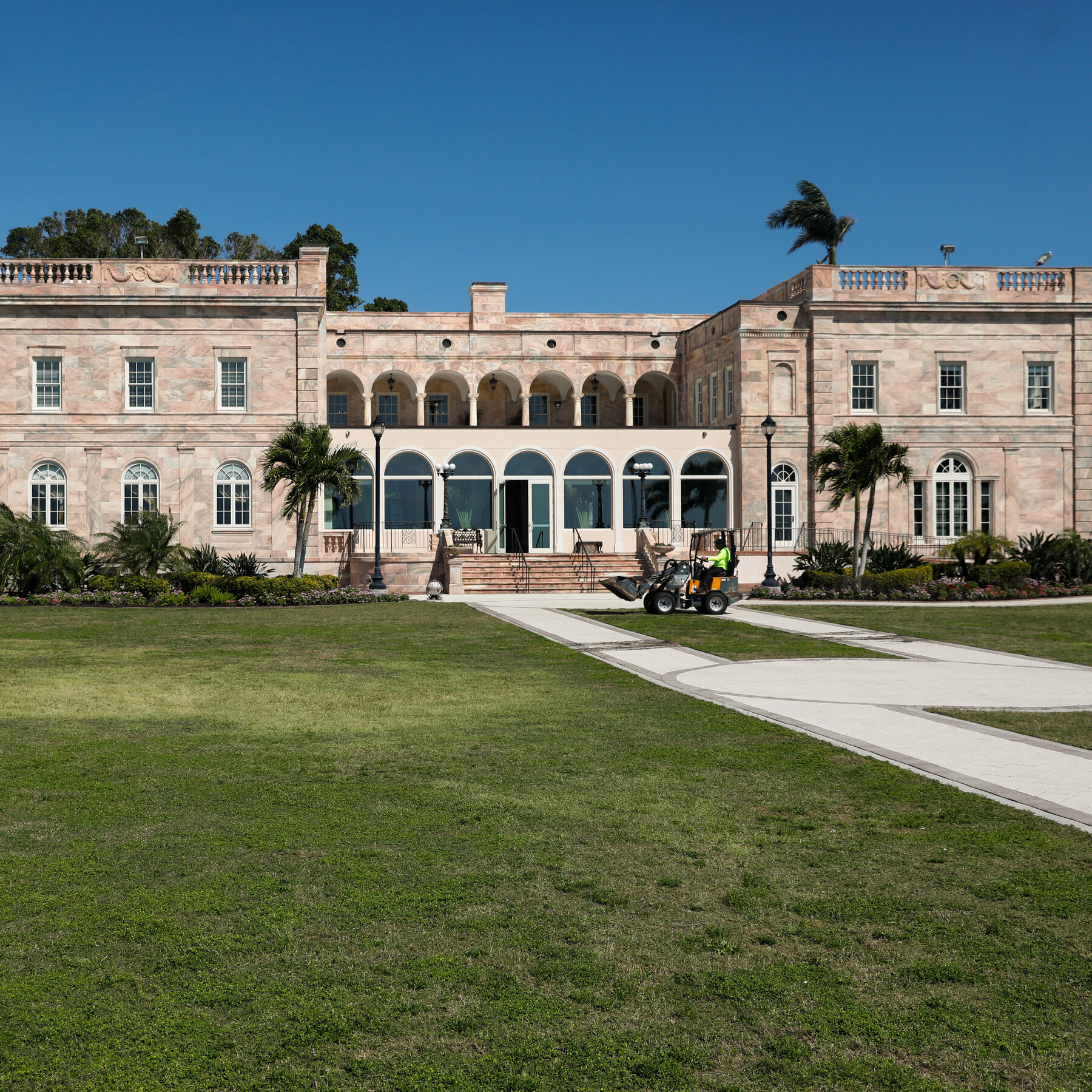 New College of Florida, a Conservative Bulwark, Will Sign Trump’s ‘Compact’