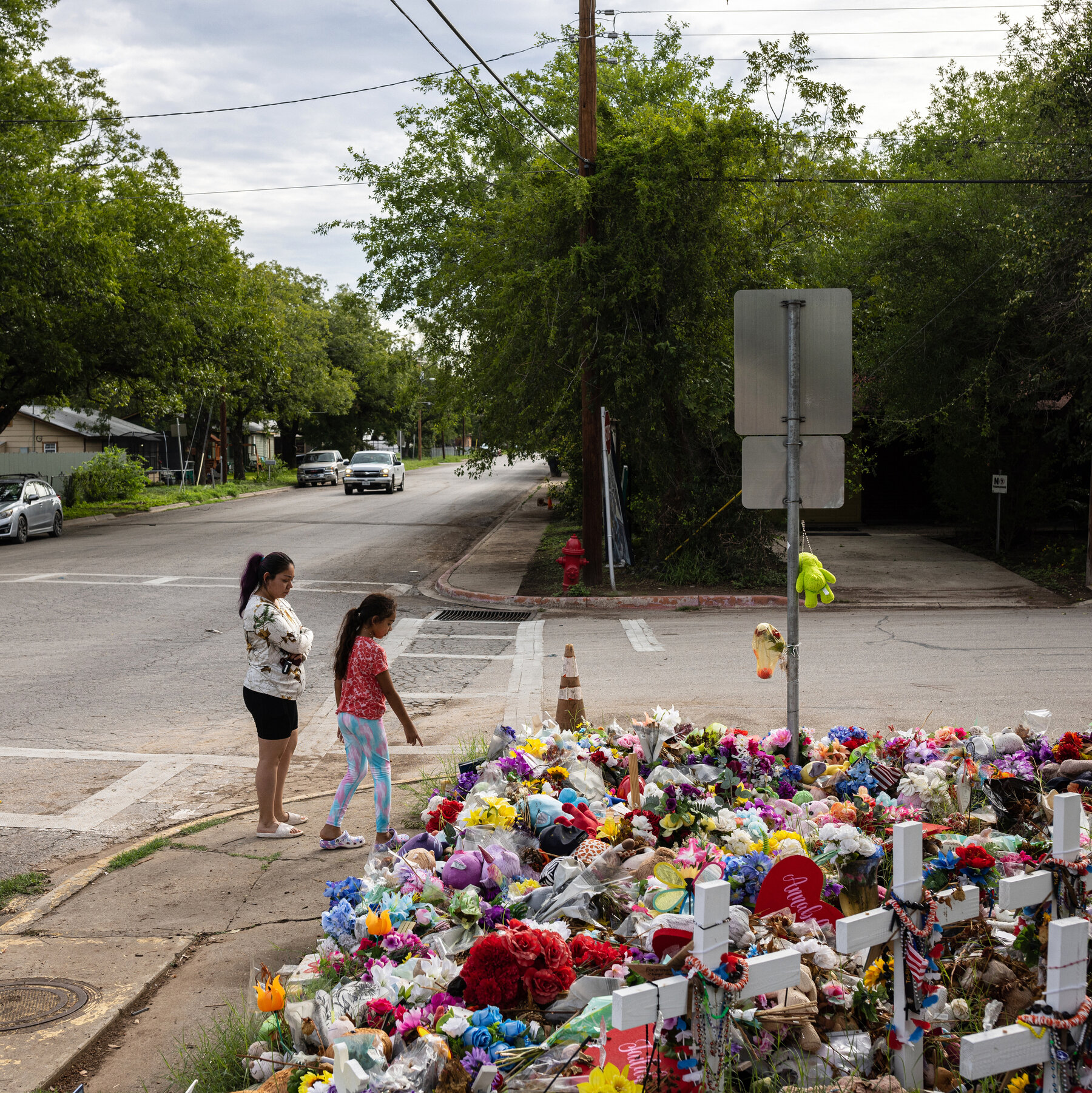 New Video Shows Uvalde School Chief Trying to Negotiate With Gunman
