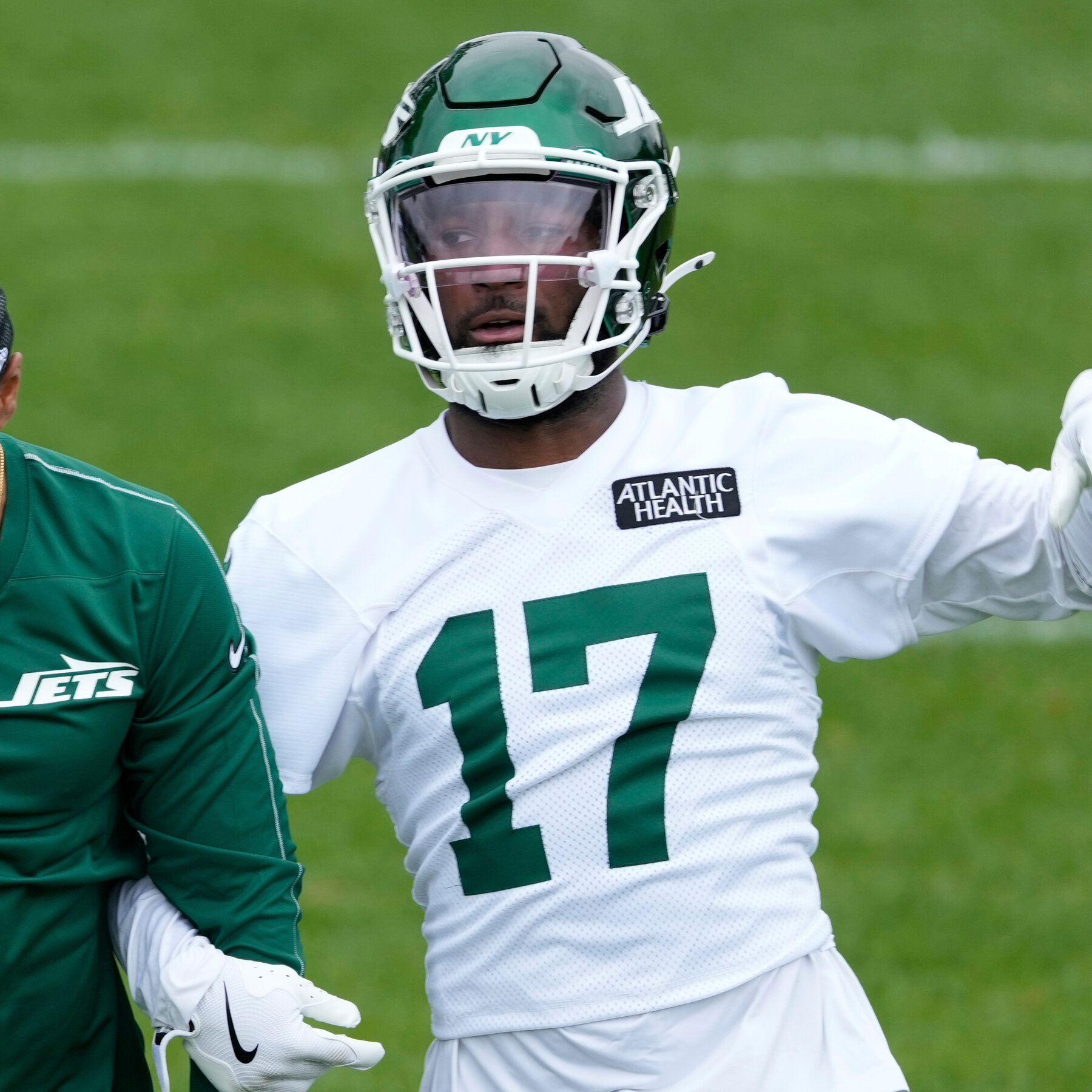 New York Jets Player Kris Boyd Is Critically Wounded in Shooting