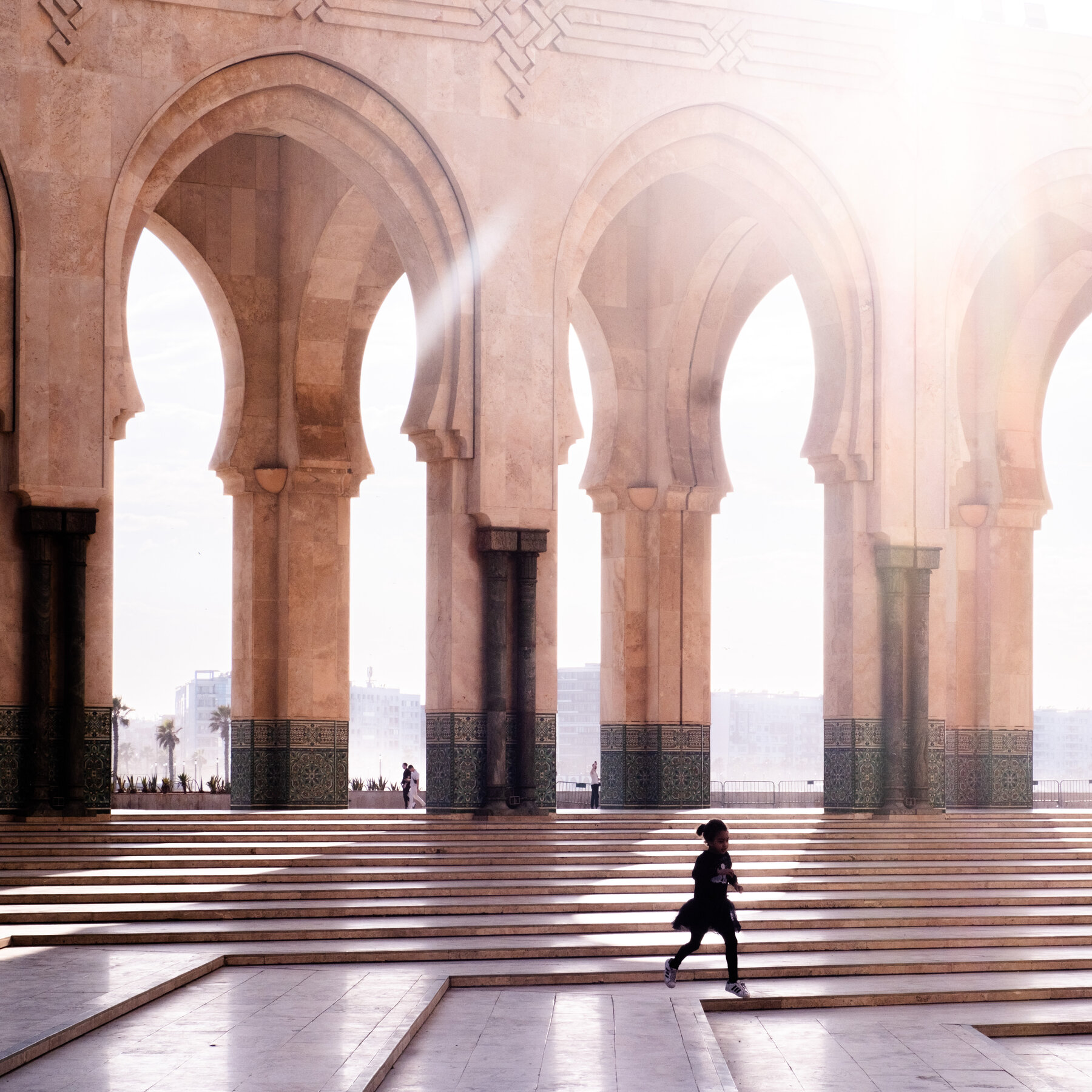 No Phone, No Internet: A First-Time Visit to Casablanca