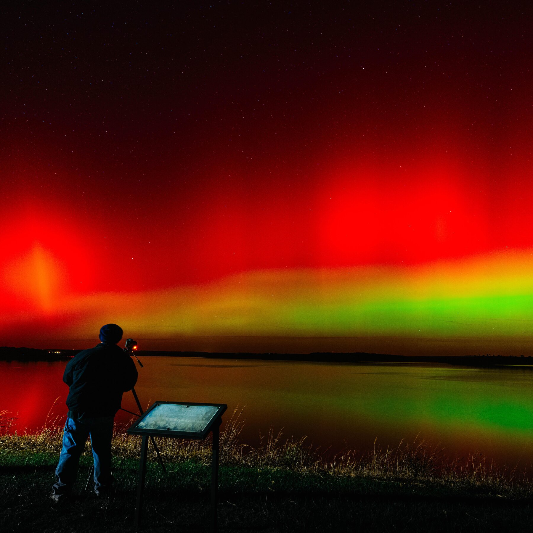 Northern Lights Dazzle U.S. Skies as Far South as Alabama