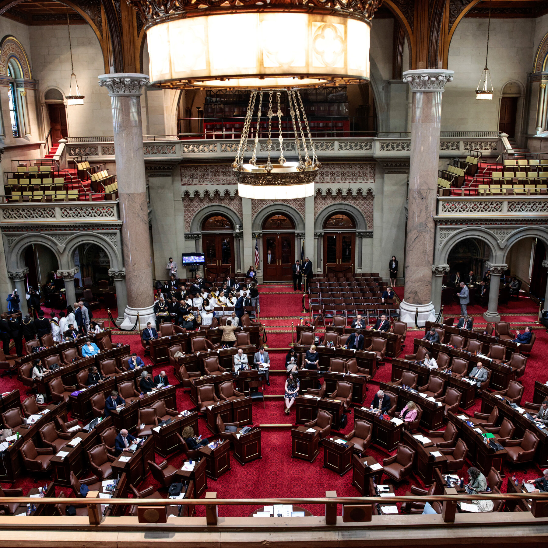 N.Y. Lawmakers Target Prison Reform and A.I. in Frantic End of Session