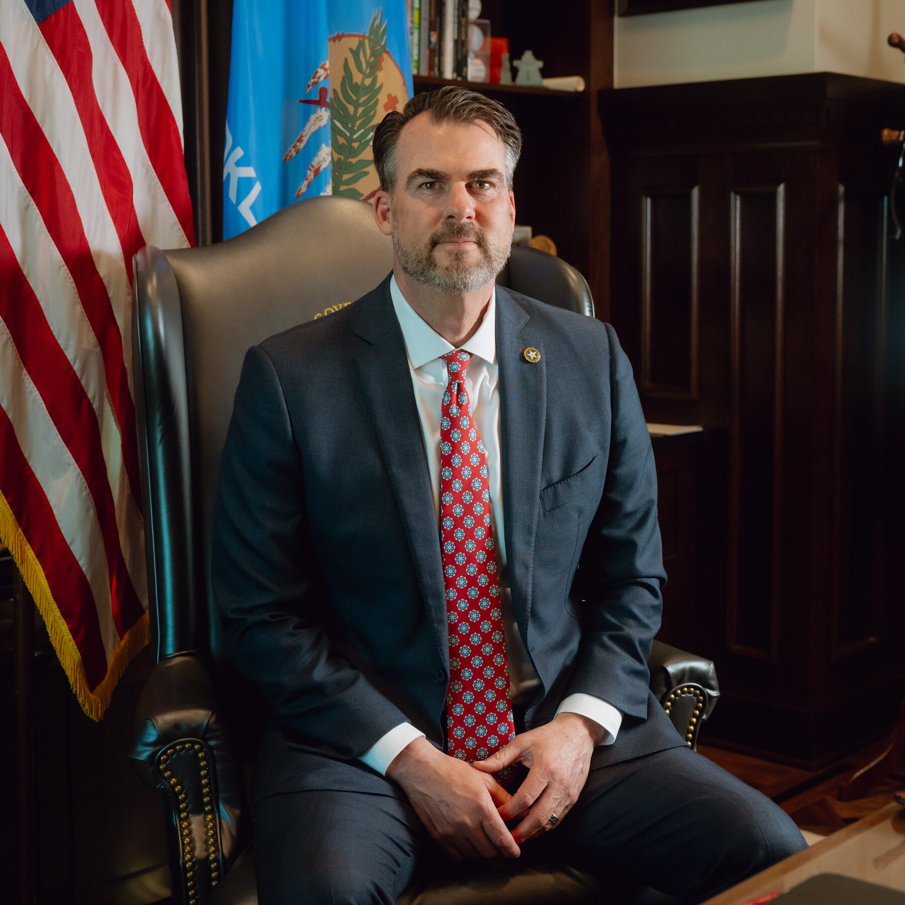 Oklahoma’s Republican Governor Criticizes National Guard Deployment in Chicago