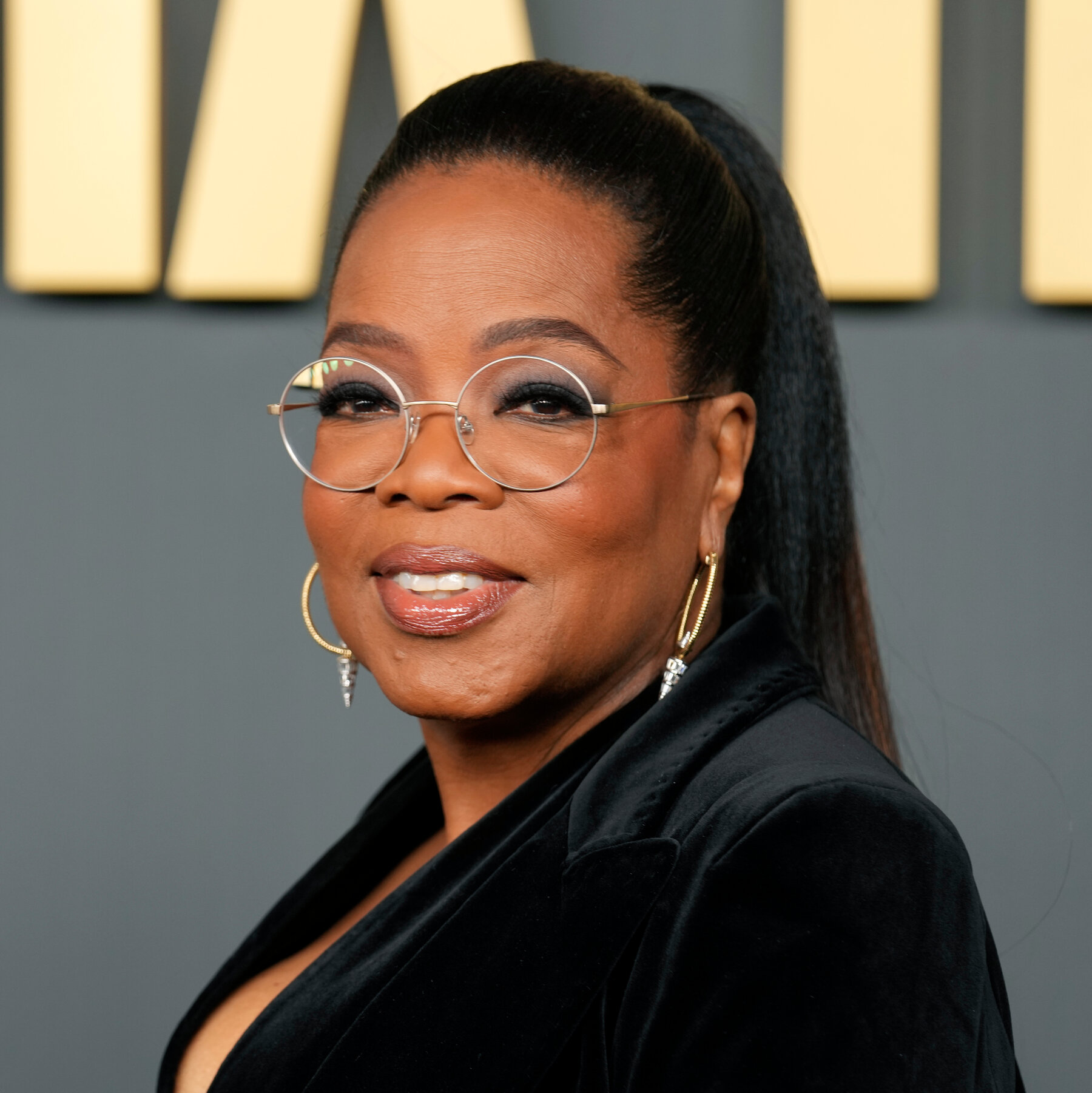 Oprah Opens Maui Road to Help Residents Flee After Hawaii Tsunami Warning