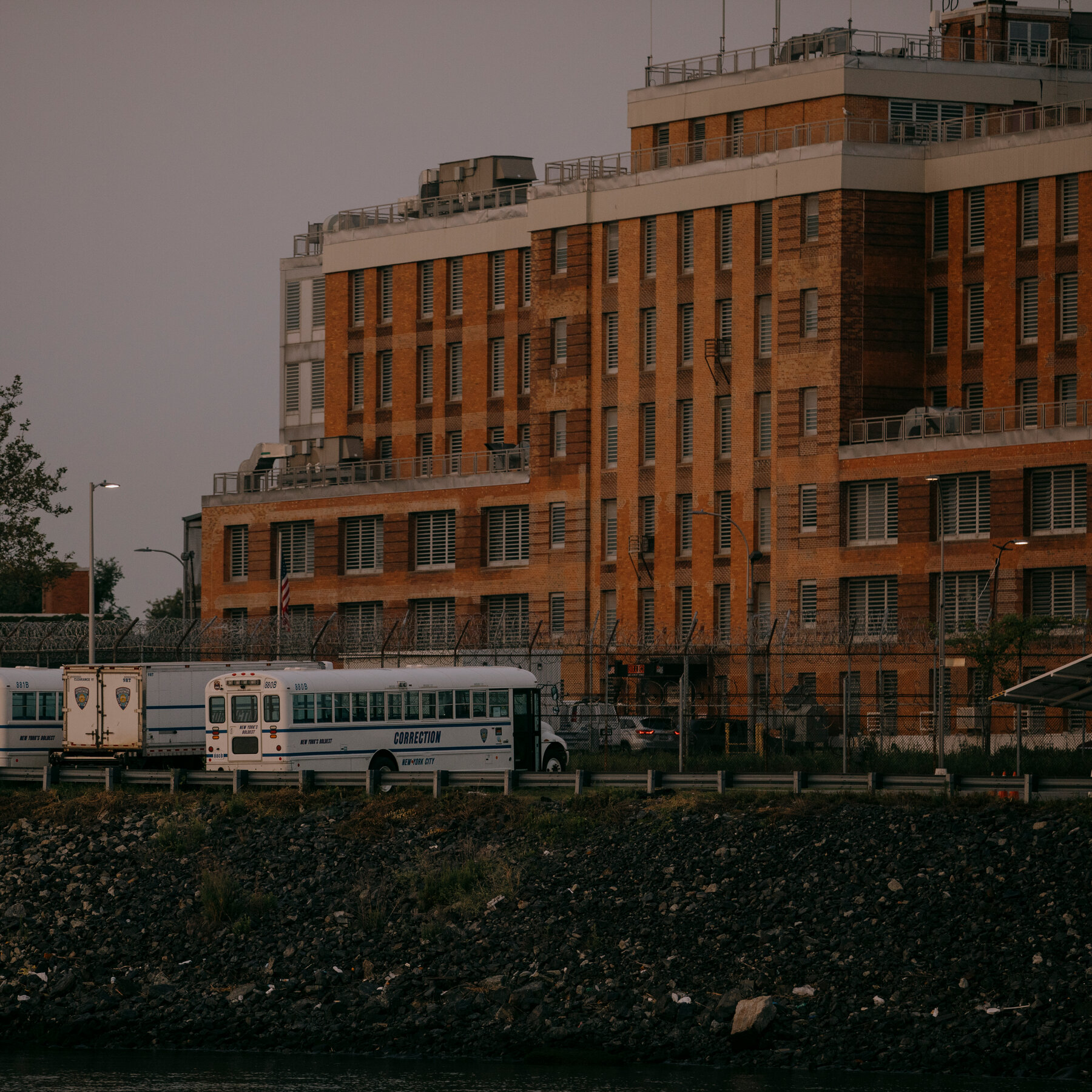 Outside Official Will Take Over Deadly Rikers Island Jail, Judge Orders
