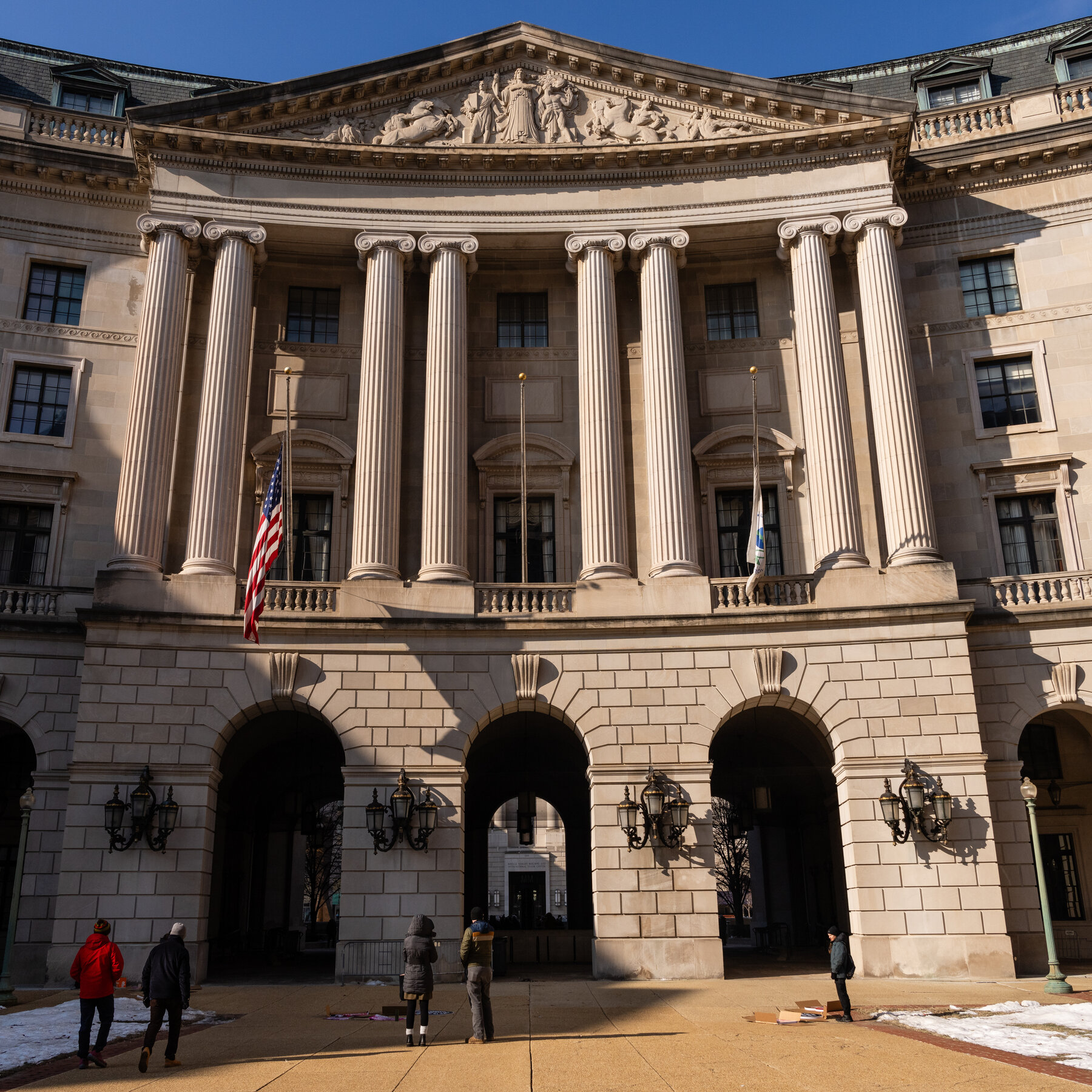 Over 1,000 EPA Workers on Climate Change and More Could Be Fired ‘Immediately’