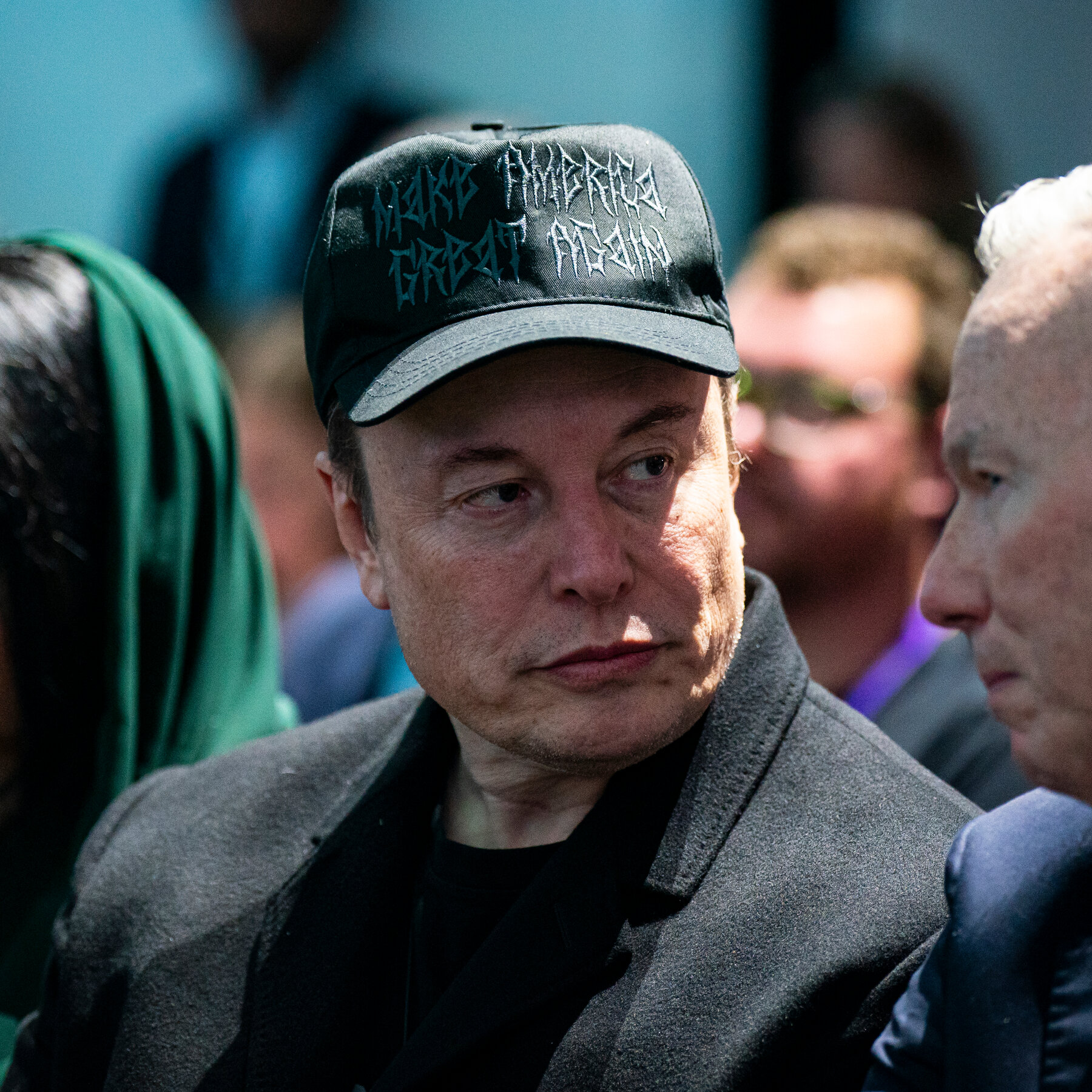 Over 230,000 Canadians Want Elon Musk’s Citizenship Revoked