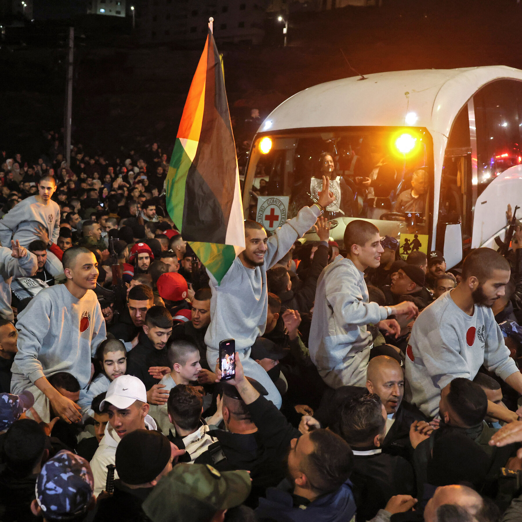 Palestinians Gather in West Bank to Welcome Prisoners Released by Israel