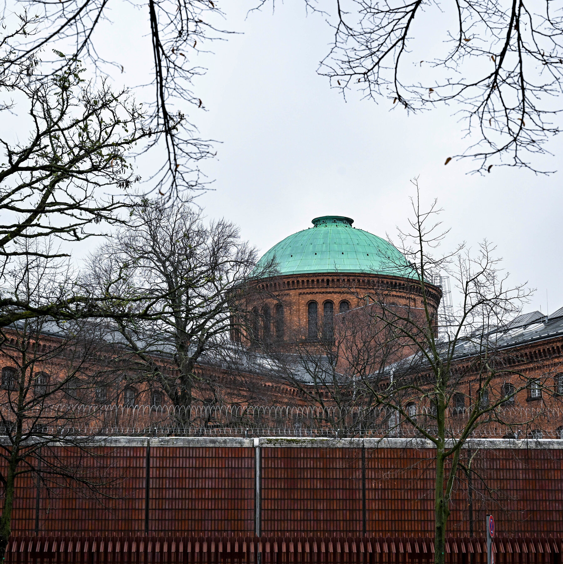 Palliative Care Doctor Is Charged With Serial Murder of 15 Patients in Germany