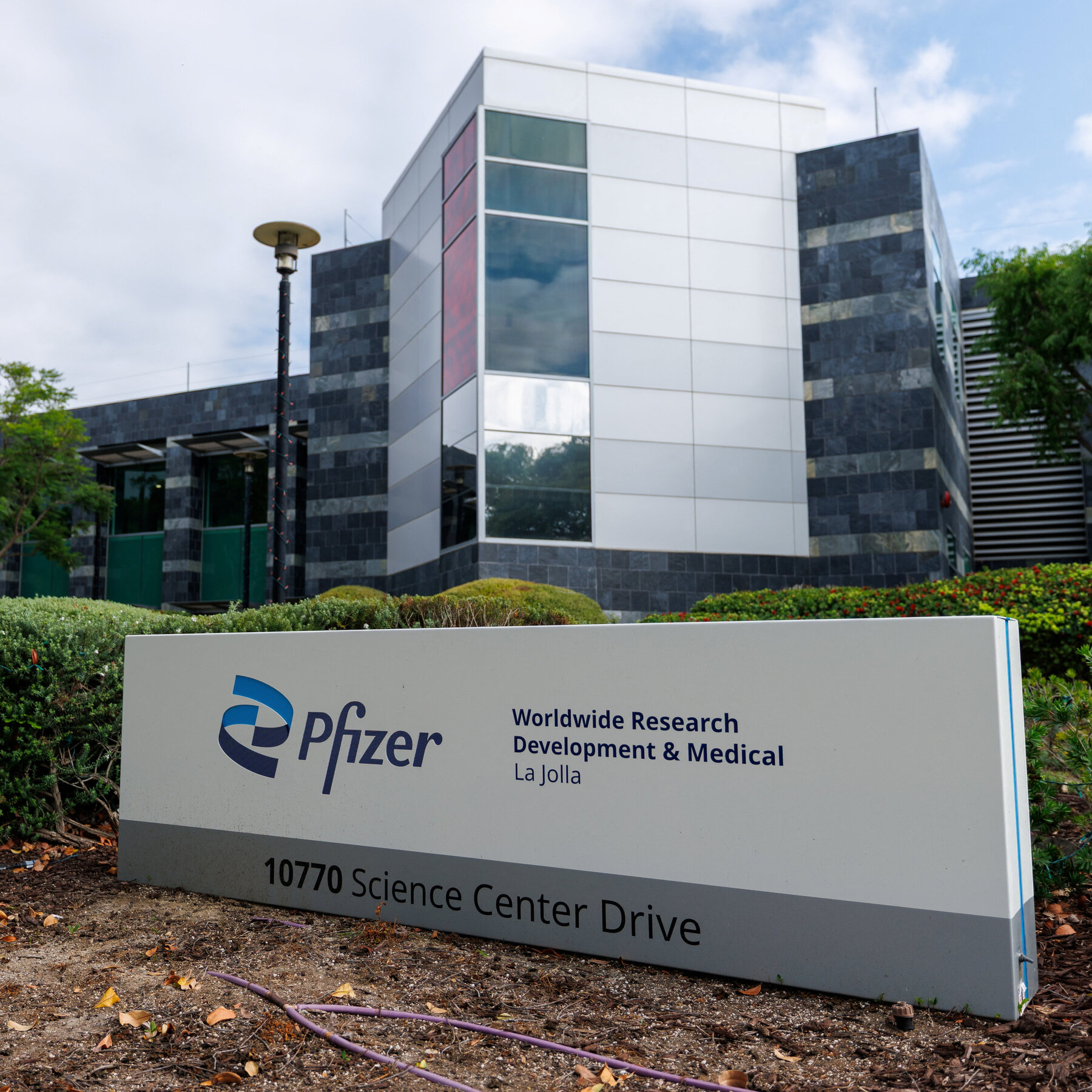 Pfizer to Acquire Obesity Drug Start-Up Metsera in $10 Billion Deal