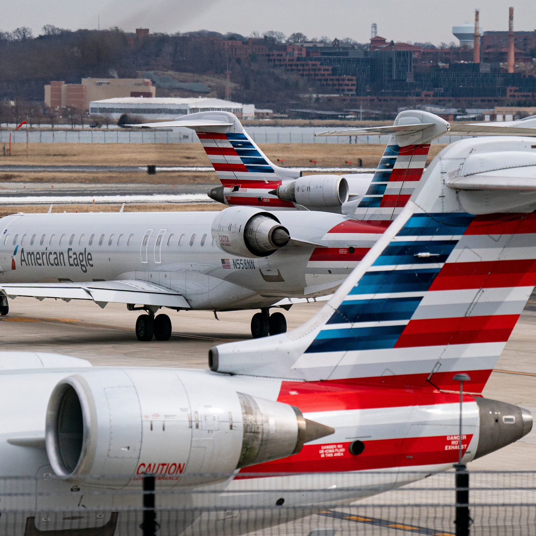 Plane Carrying 6 Members of Congress Is Clipped at Reagan Airport