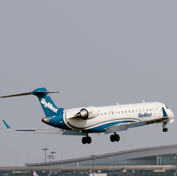 Plane Is Diverted After Man Threatens to Kill Flight Attendant, Authorities Say
