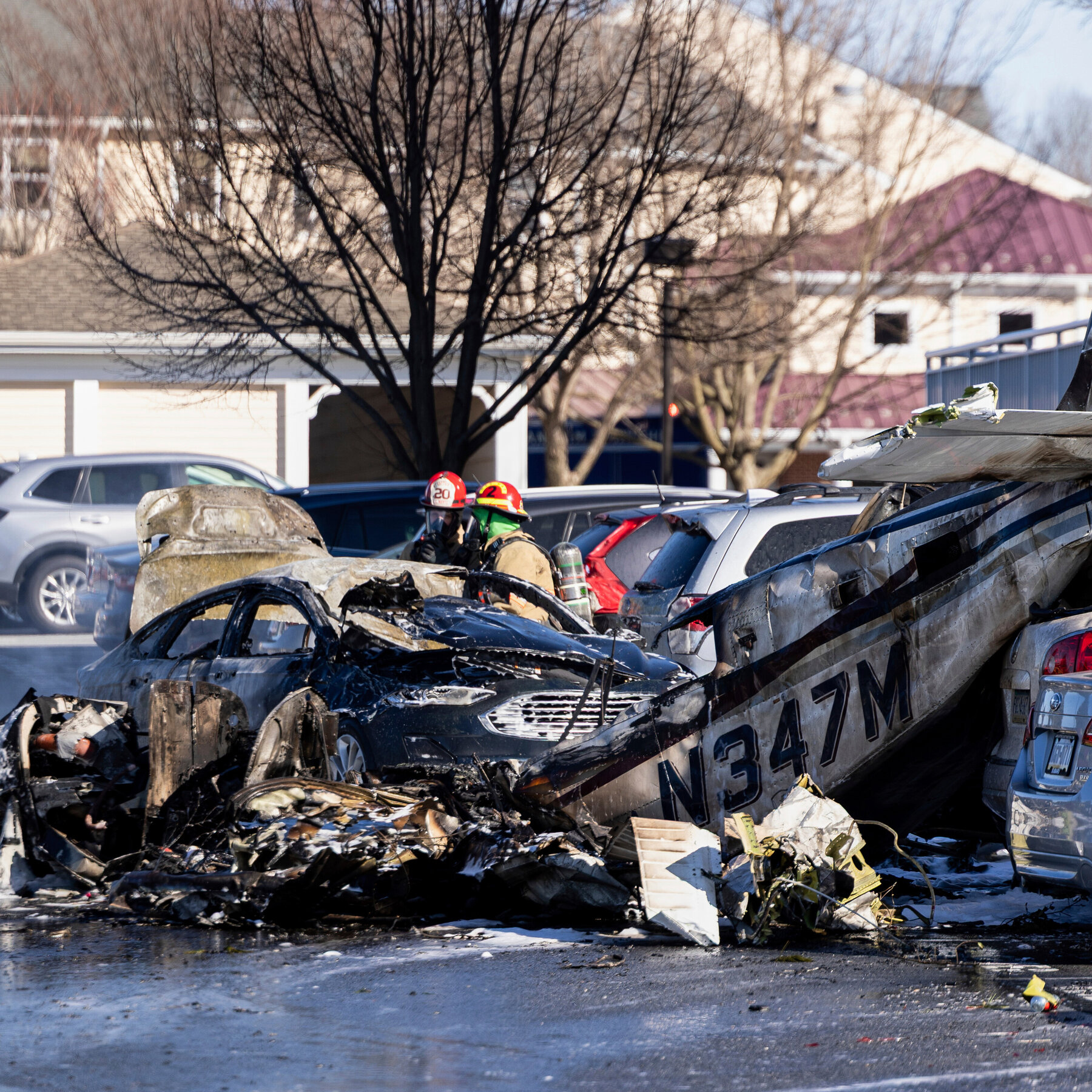 Plane With 5 Aboard Crashes in Lancaster County, Pa.