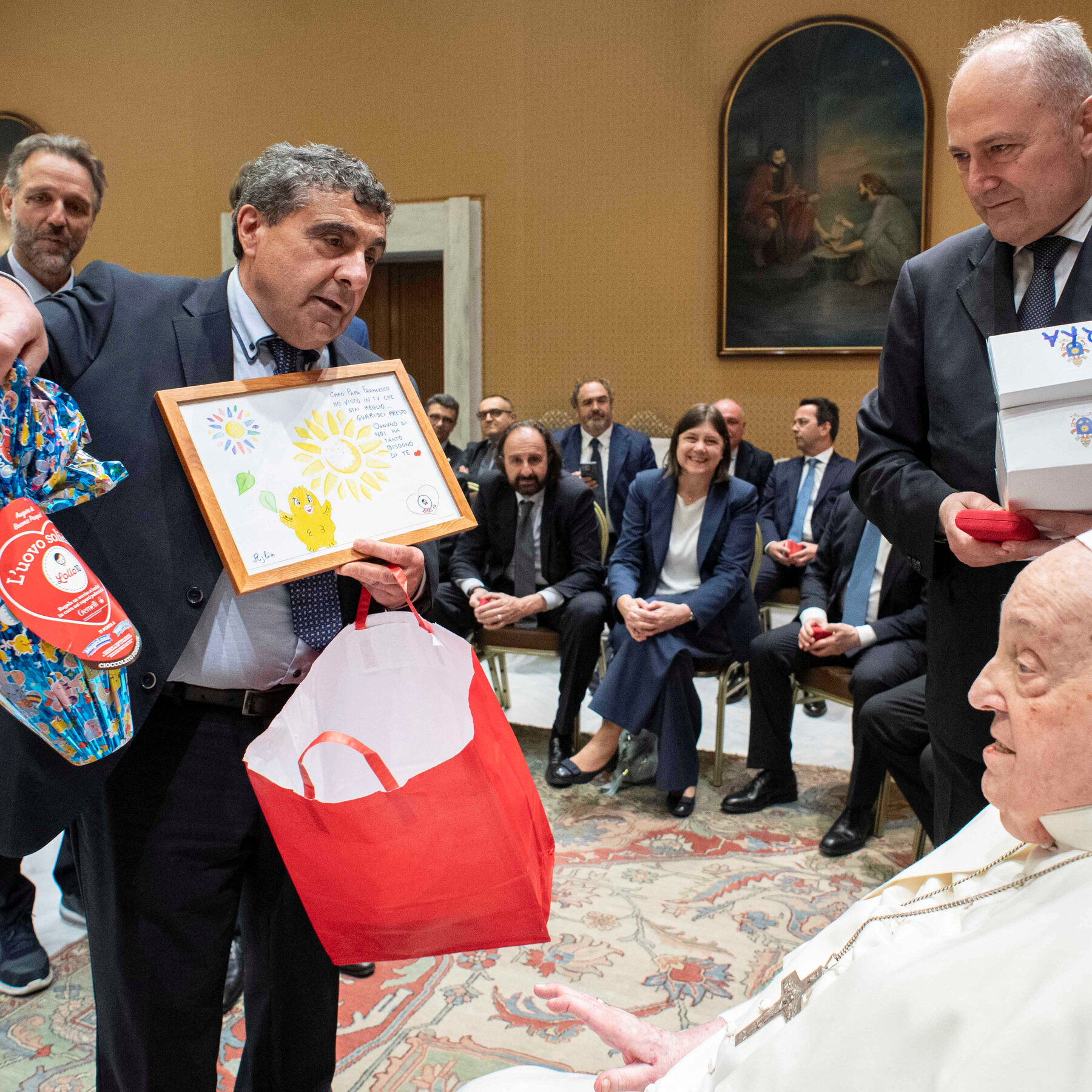 Pope Francis Thanks Doctors and Nurses for His Recovery