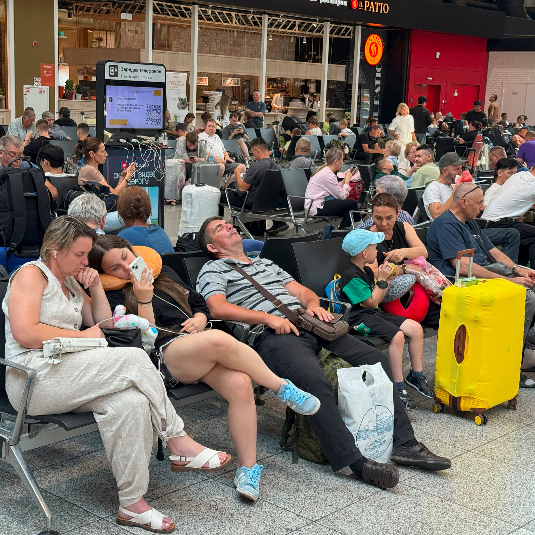 Pro-Ukrainian Hackers Claim Cyberattack as Aeroflot Grounds Flights