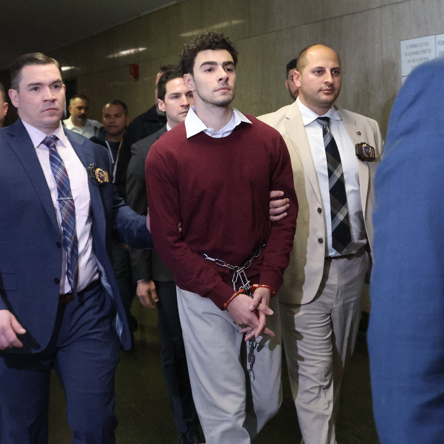 Prosecutors to Seek Death Penalty for Luigi Mangione, Bondi Says