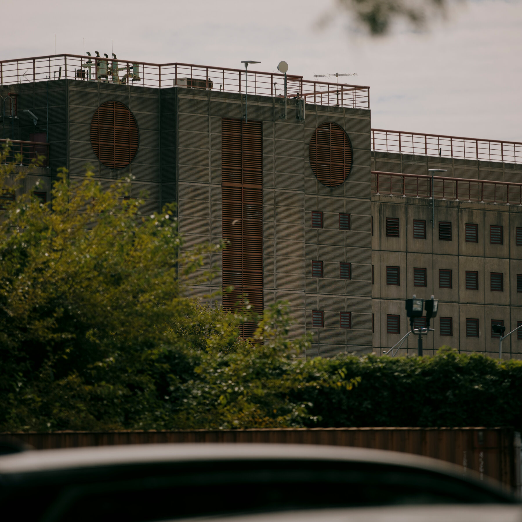 Public Defender Is Charged With Smuggling THC-Laced Paper Into Rikers